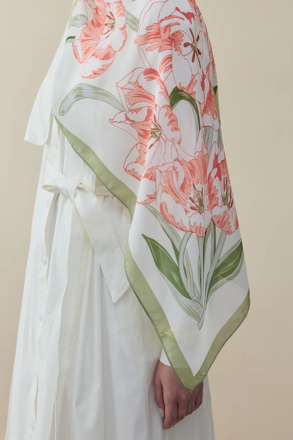 Blossy Vual İpek Şal