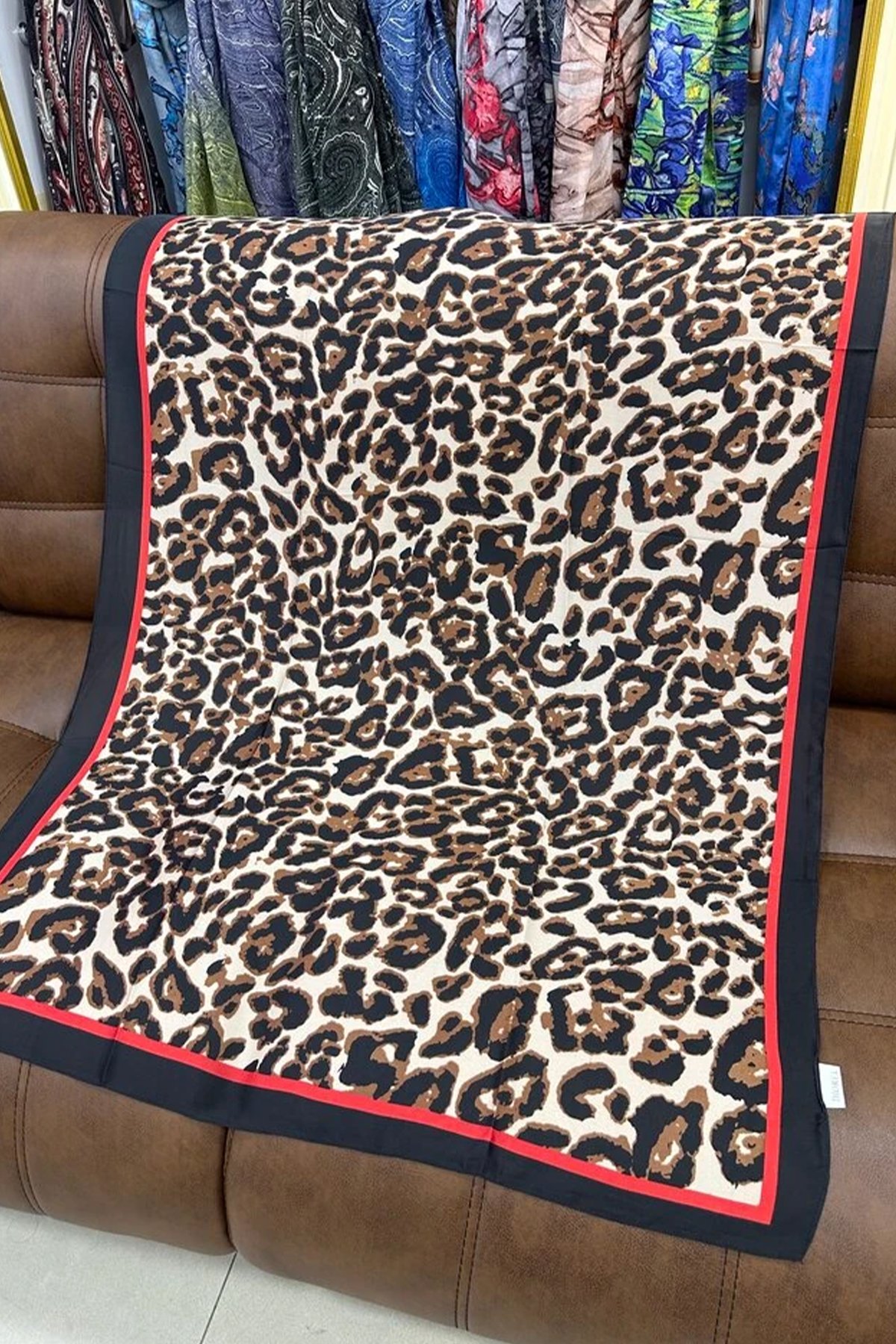 Leopar Vual İpek Şal