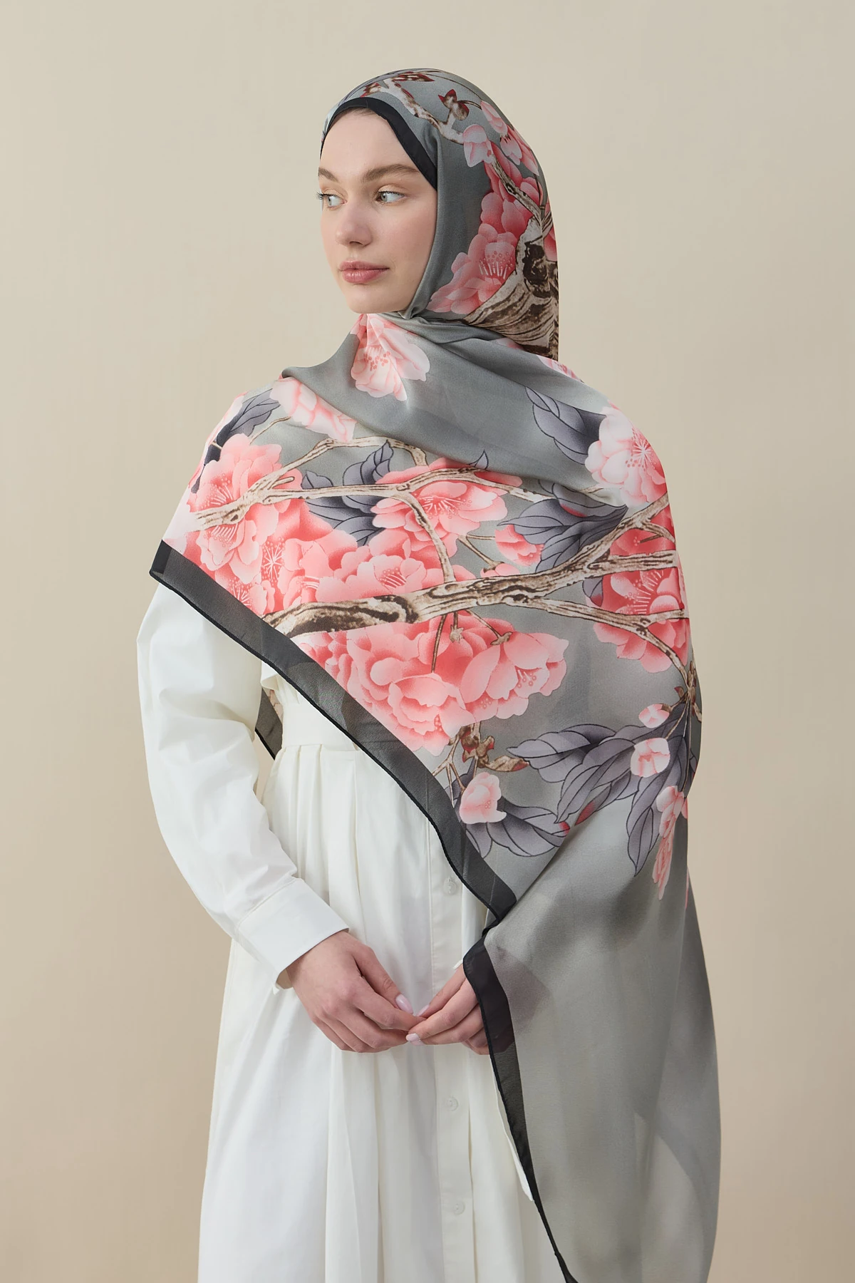 Lina Çiçek Desen İpek Vual Şal