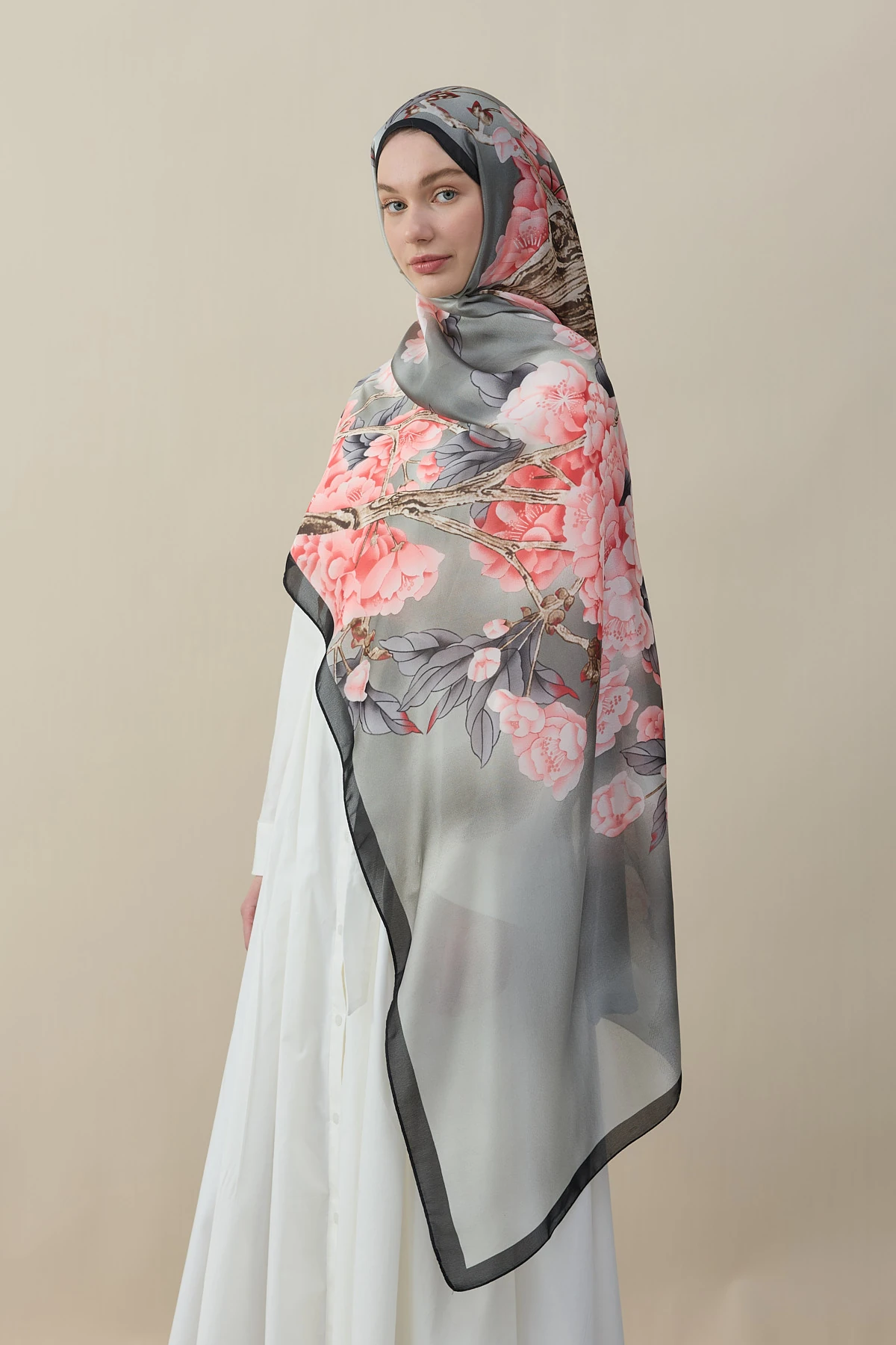 Lina Çiçek Desen İpek Vual Şal