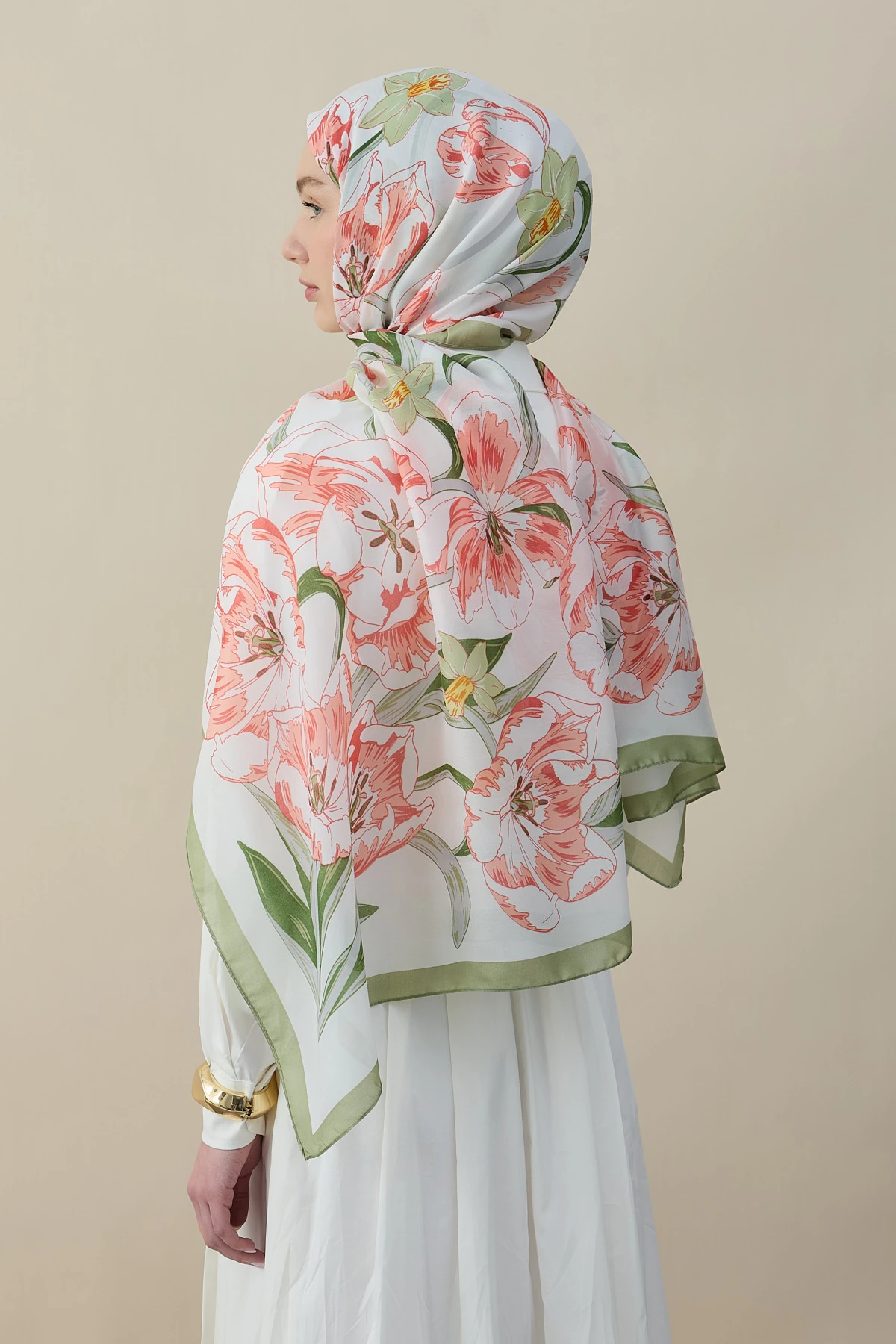 Blossy Vual İpek Şal