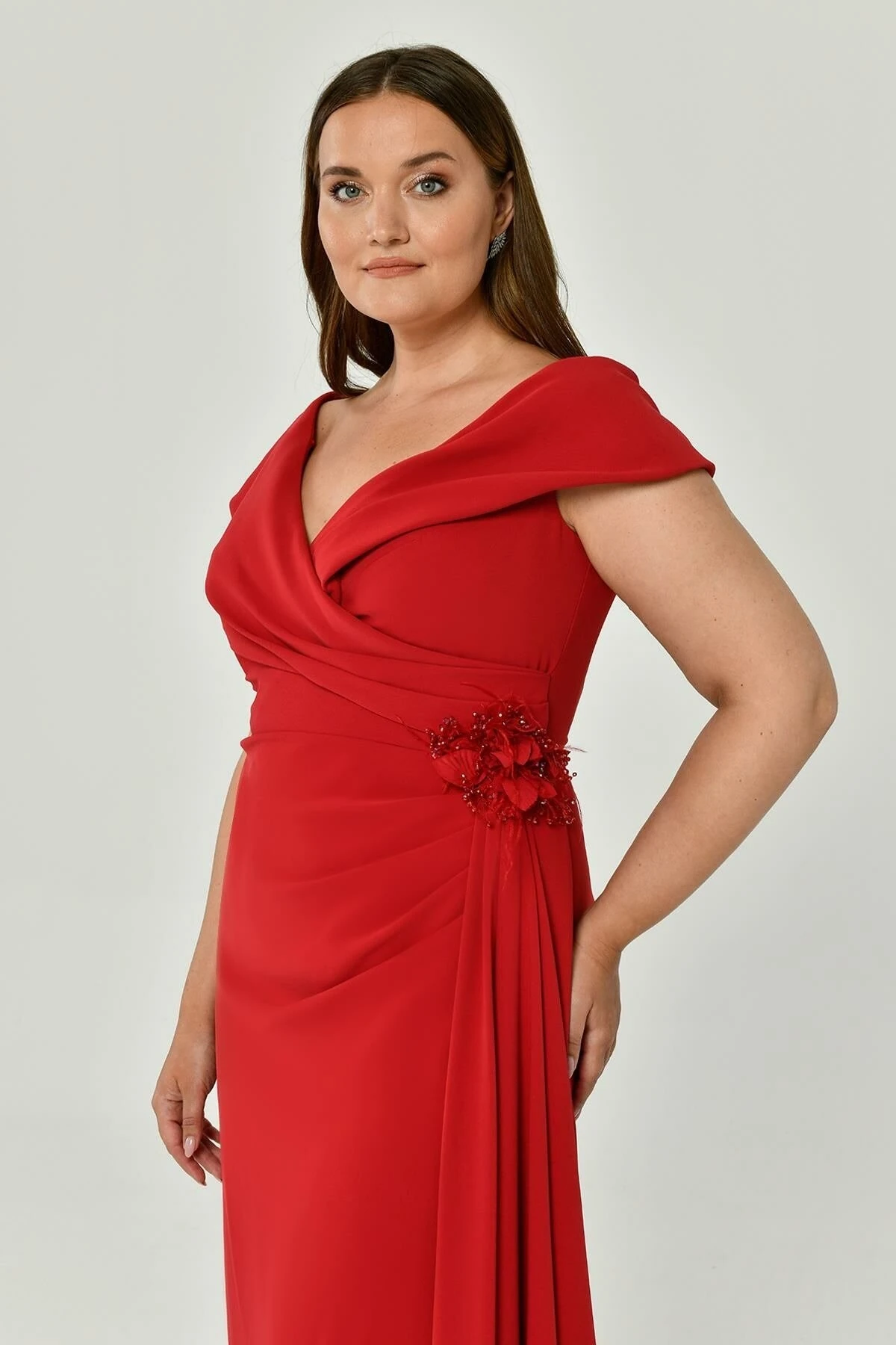 ALFABETA 6429 V Yaka Yırtmaçlı Krep Uzun Abiye Elbise