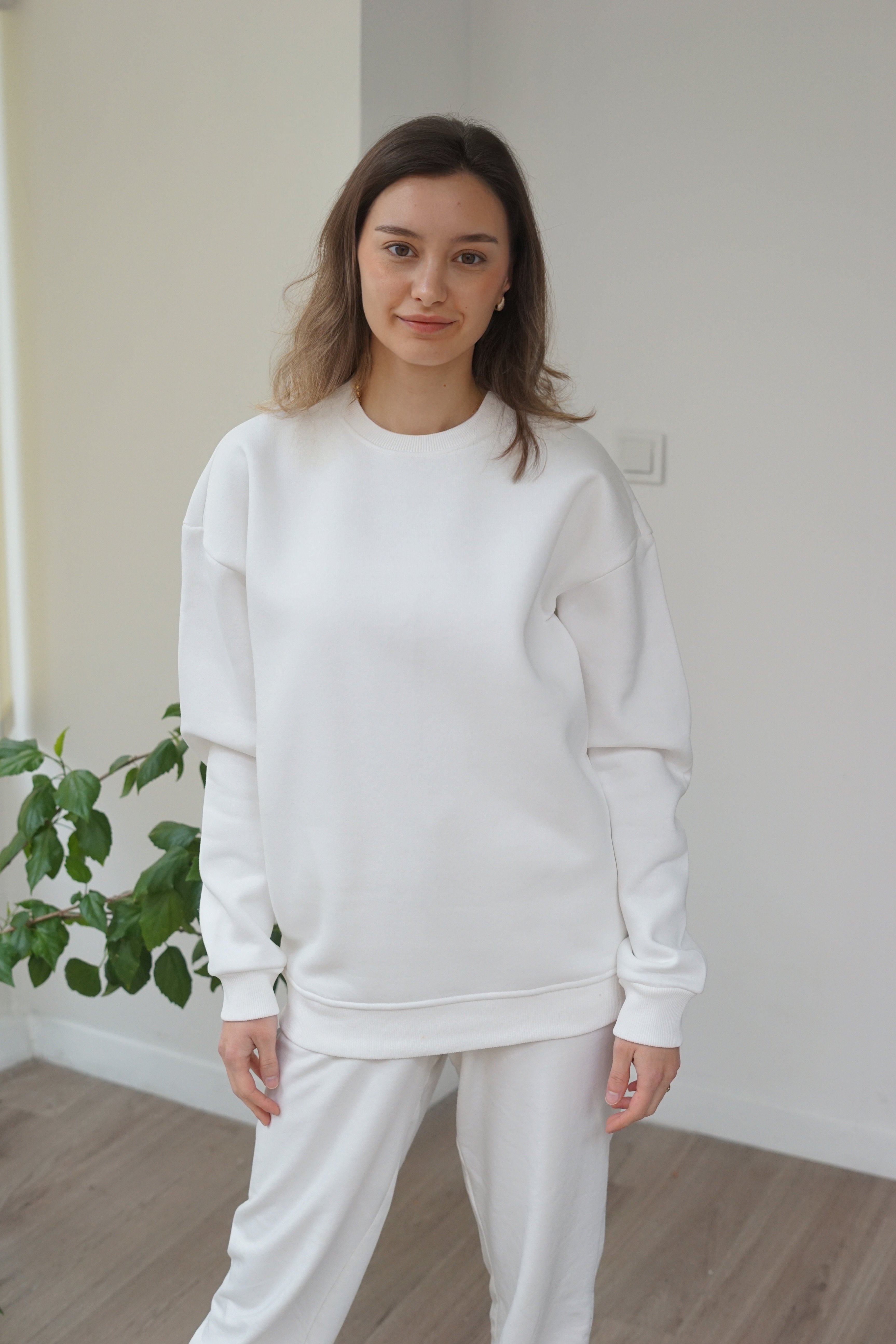 Unisex Basic Sweatshirt