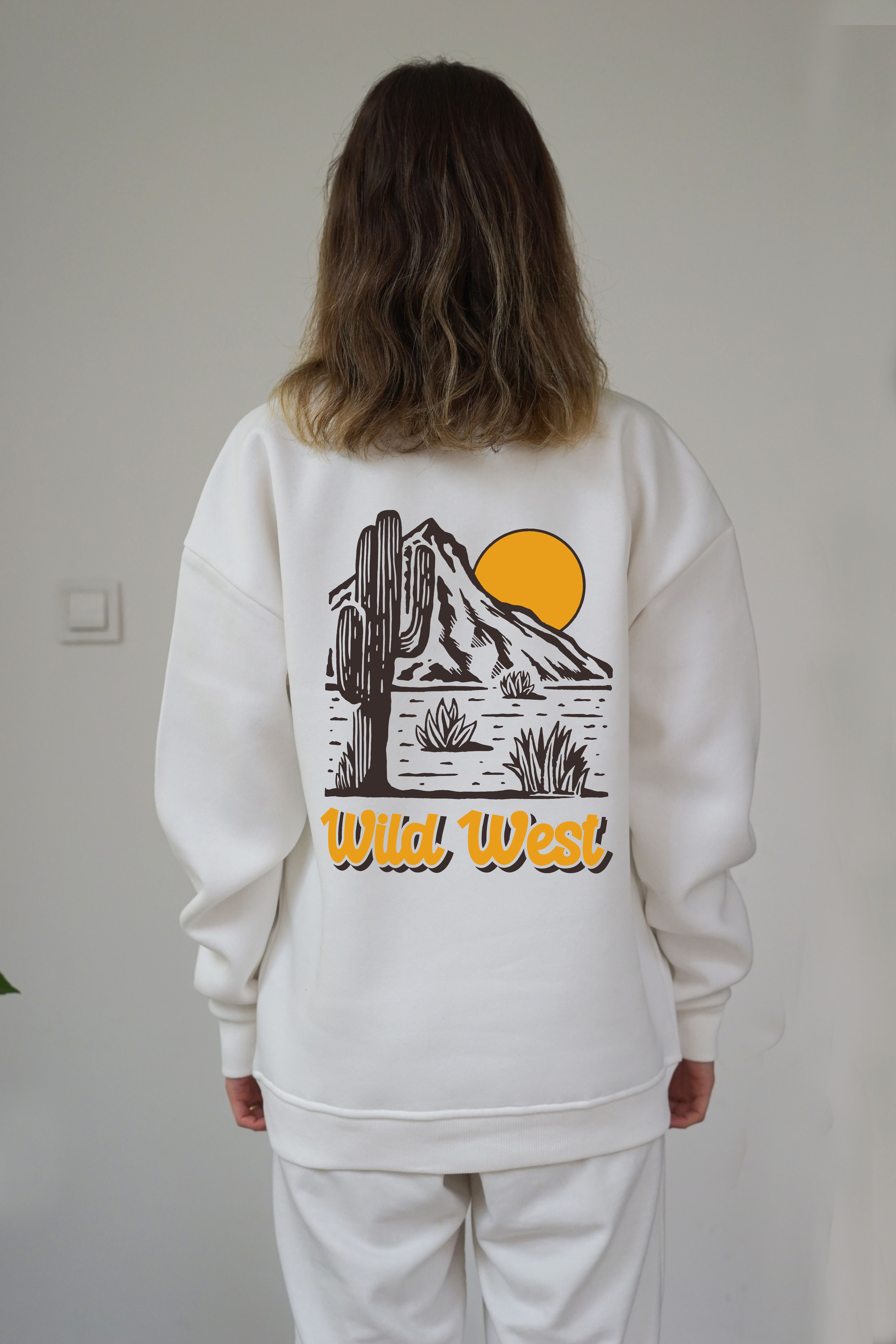 Unisex Wild West Baskili Sweatshirt