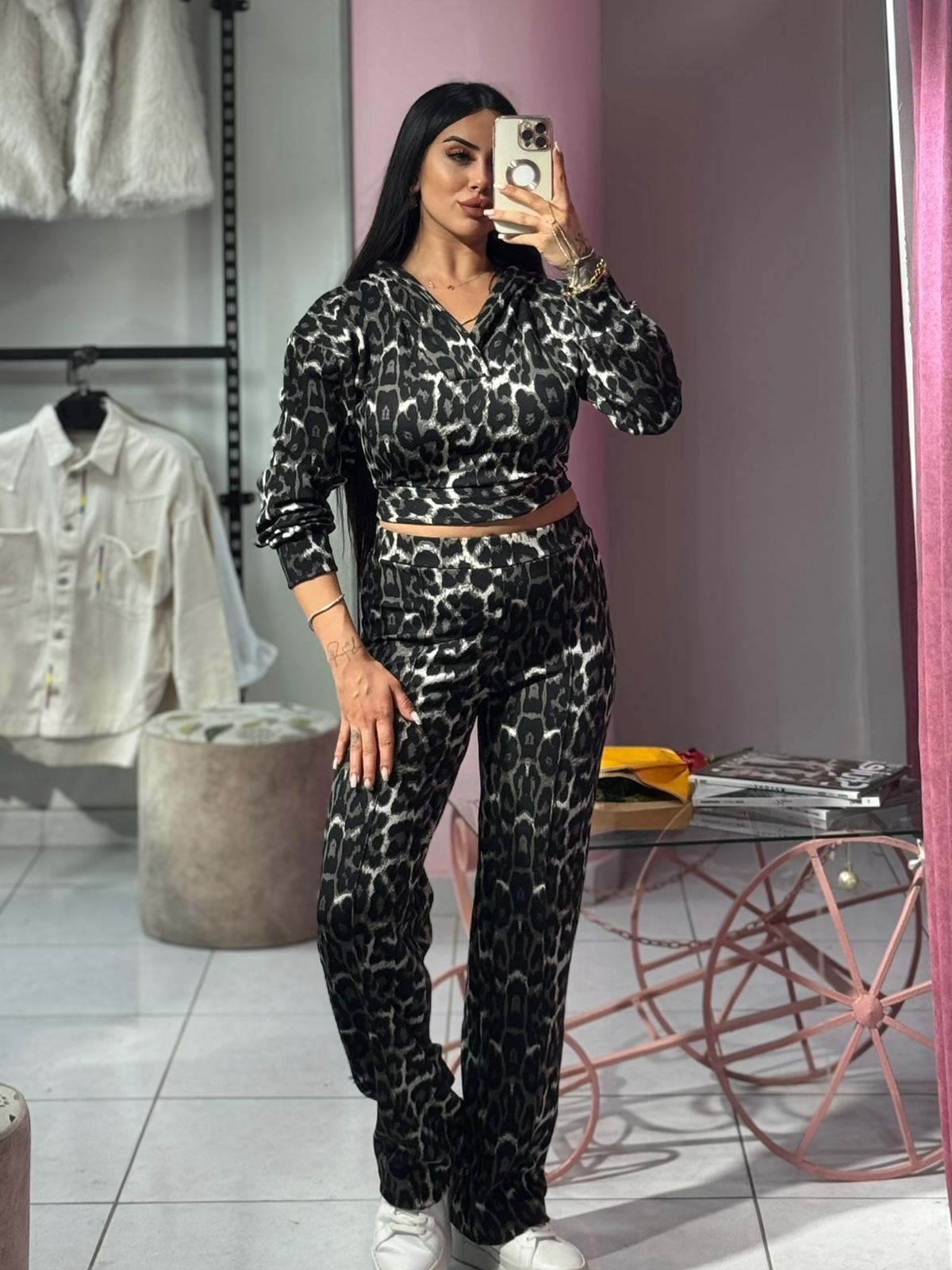 KAPÜŞONLU LEOPAR TAKIM