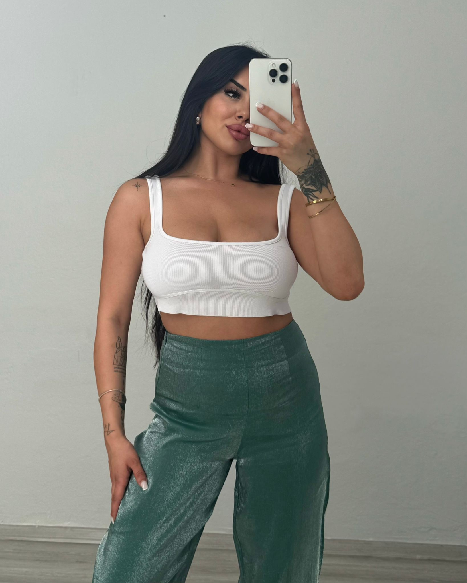 VERA PARLAK ŞALVAR MODEL FERMUARLI PANTOLON