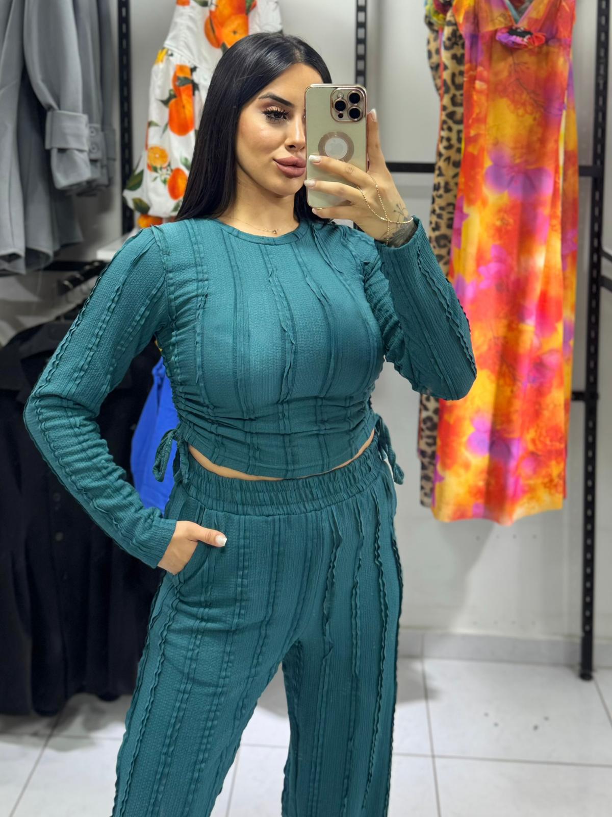 HOLLA BÜZGÜLÜ TAKIM