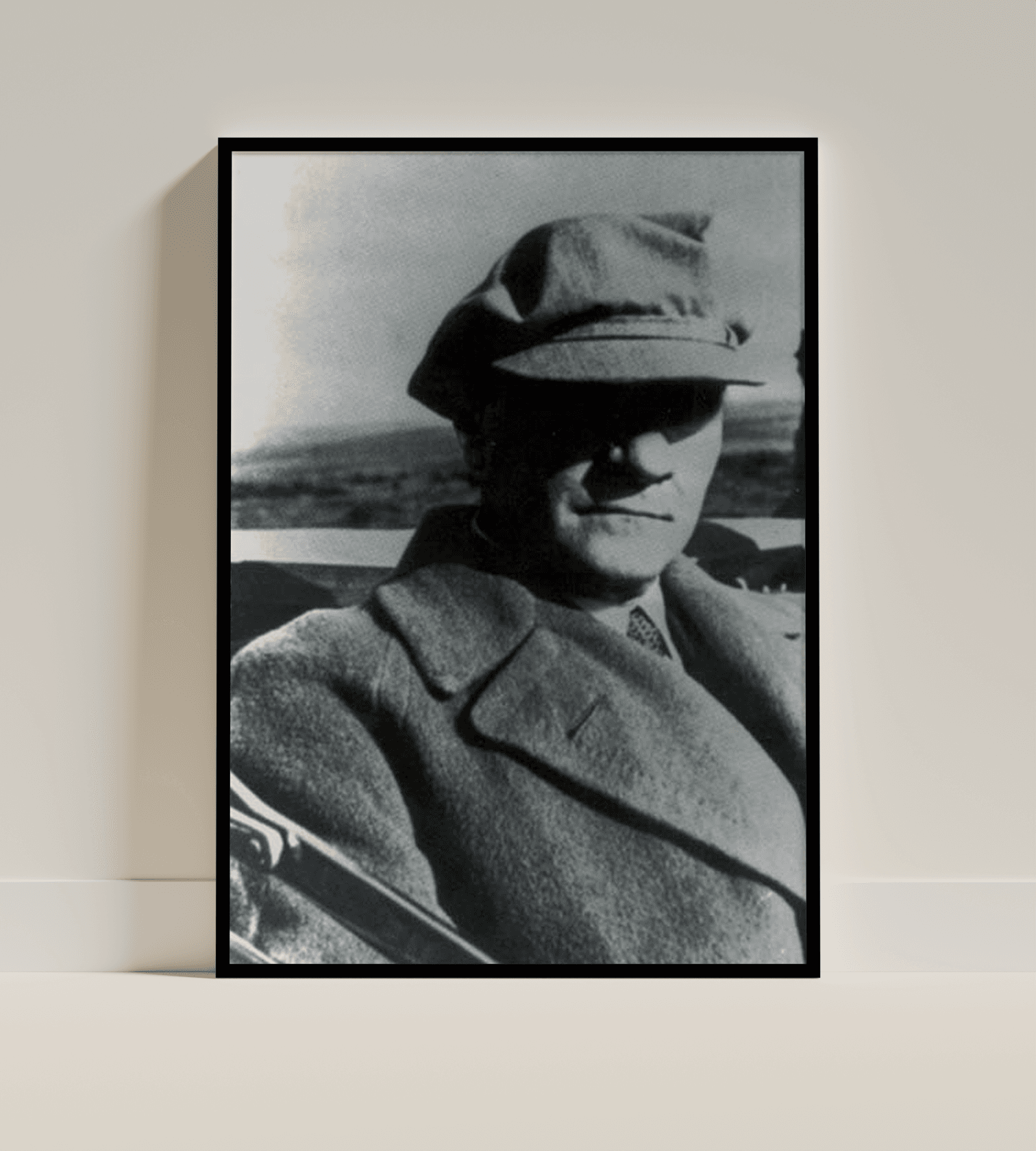  Atatürk - Seyahat Anı Portresi (Çerçeveli Tablo)
