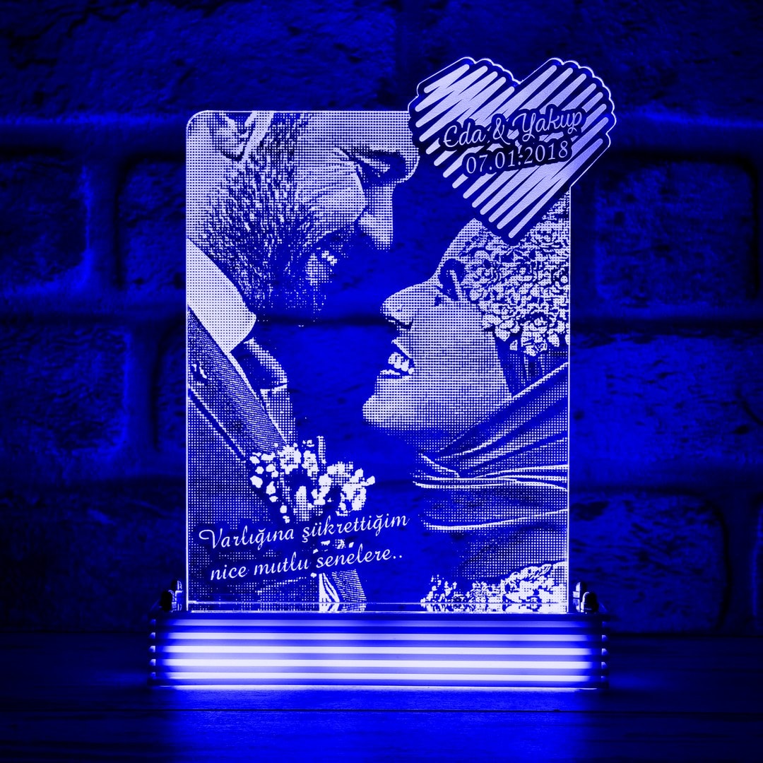 Sevgiliye Hediye Nişanlılara Özel 3D Lamba
