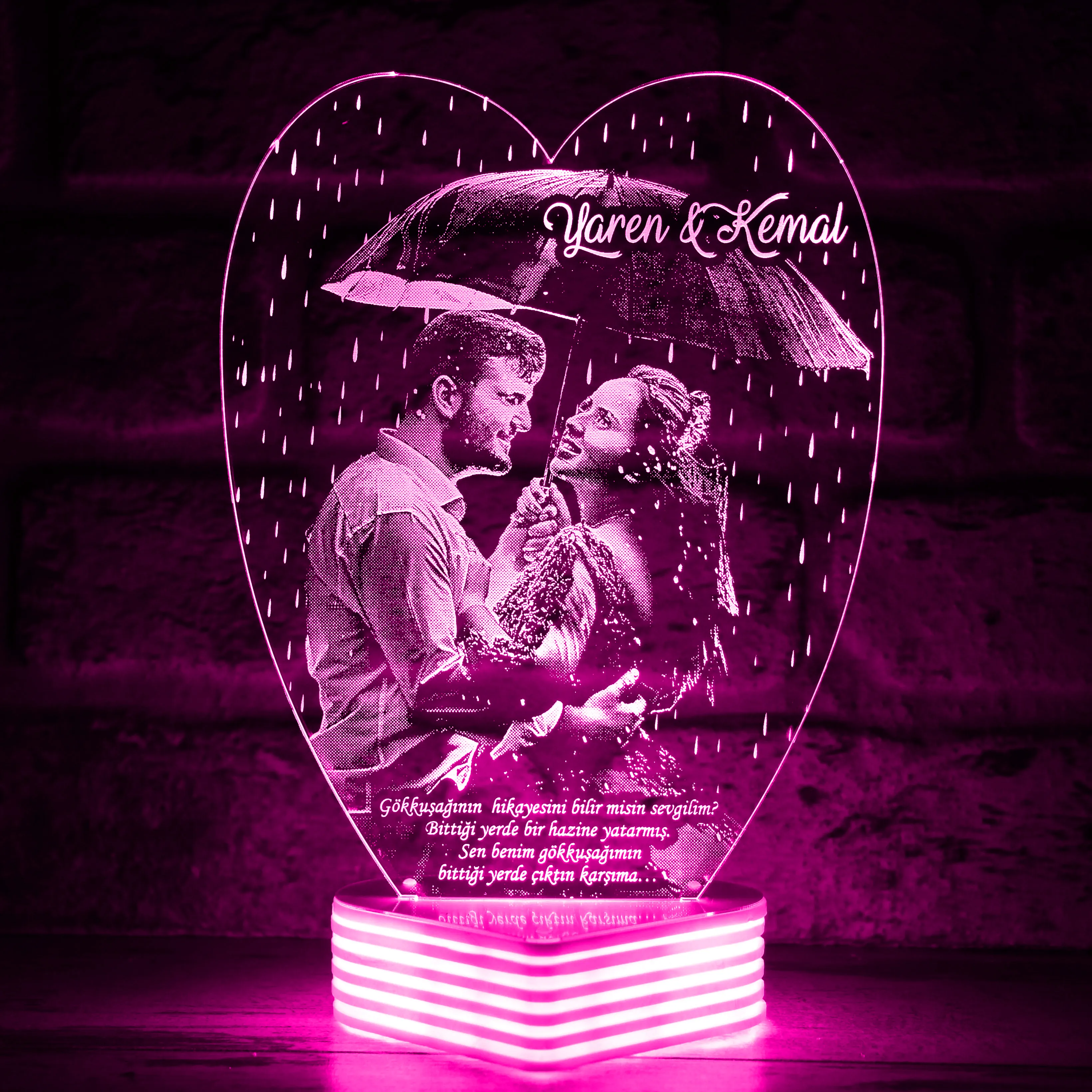 Yağmur Efektli Aşk Lambası Resimli 3D Lamba