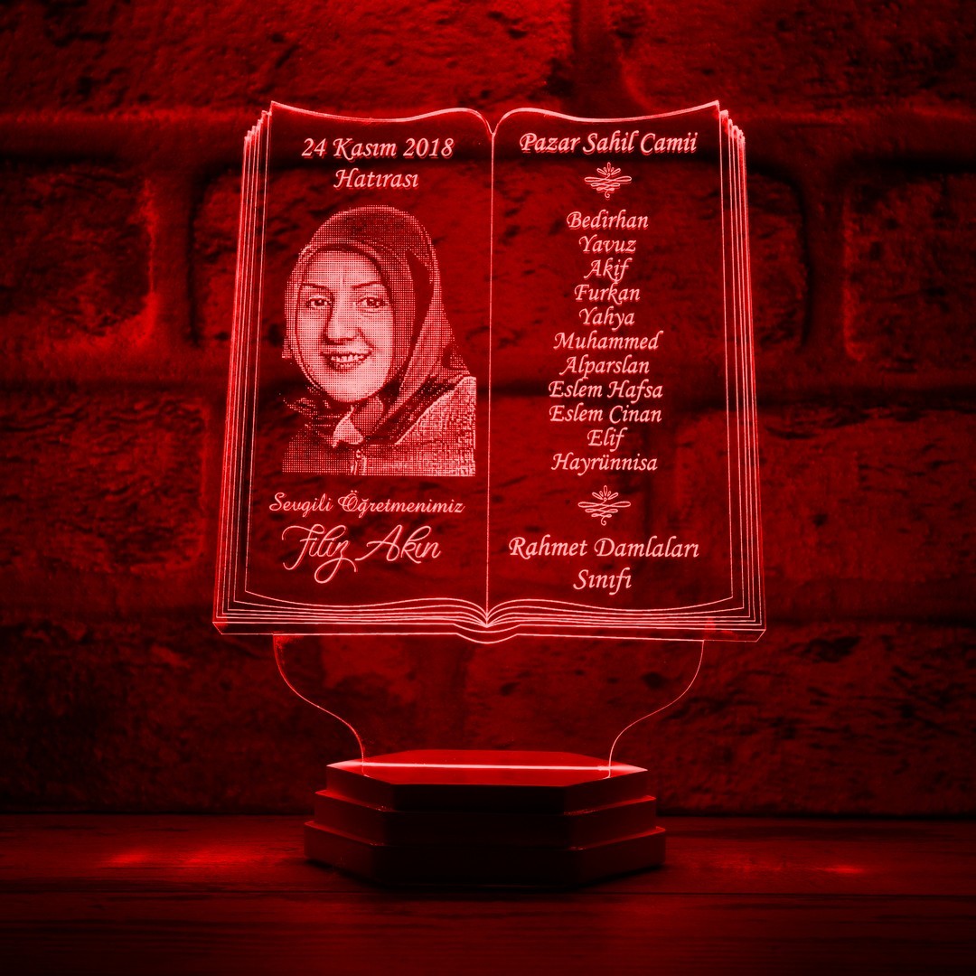 Kadın Öğretmene Alınacak En Güzel Hediye 3D Lamba