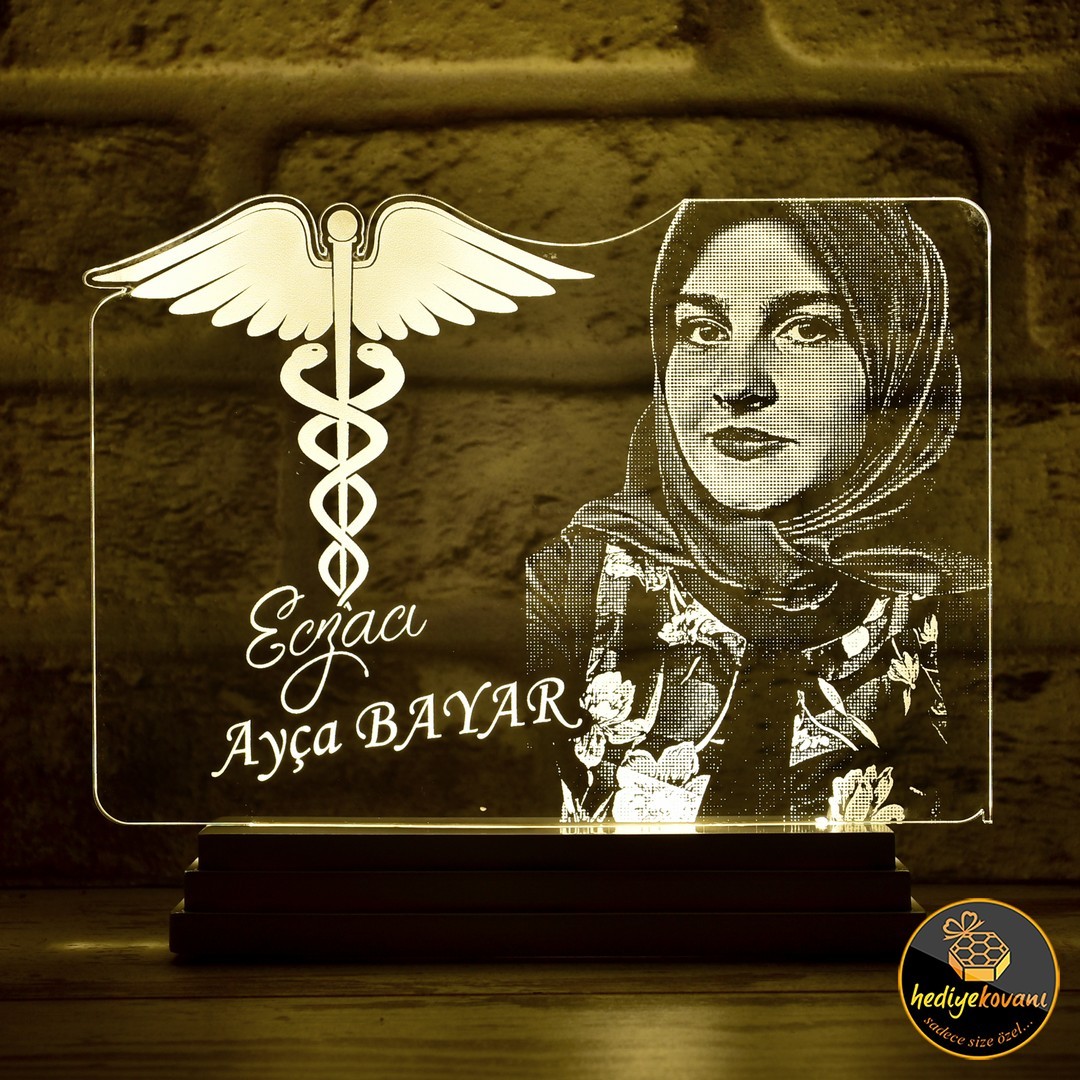 Eczacıya Hediye Meslek Hediyeleri Kişiye Özel 3D Lamba