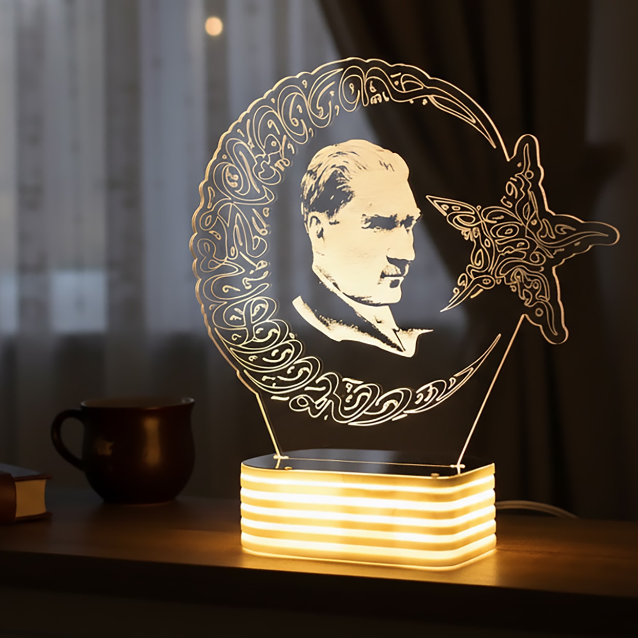 Ay Yıldızlı Atatürk Görselli 3D Lamba