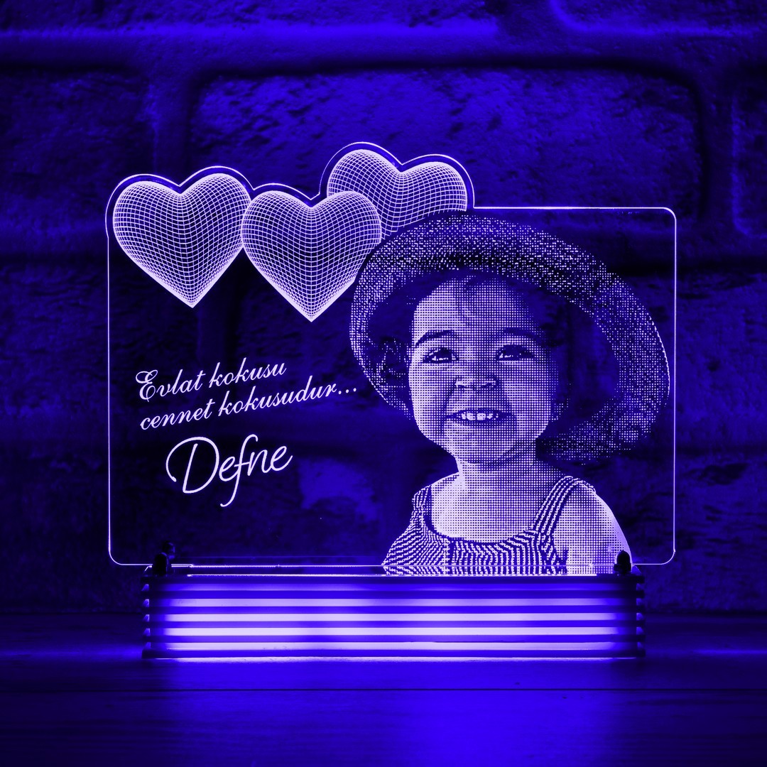 Kız Çocuğa Hediye Kalpli 3D Lamba