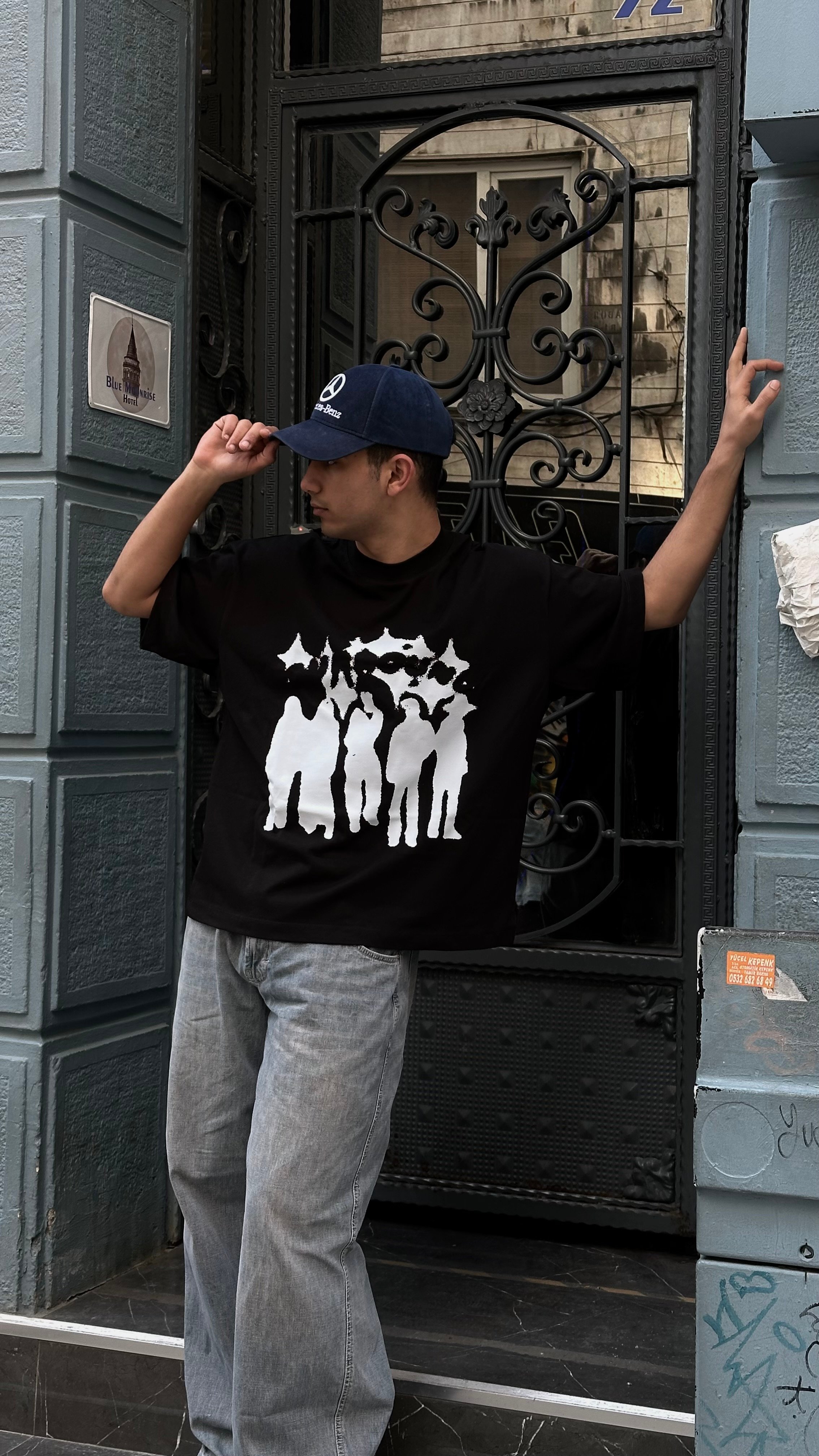 Surrounded Premium Unisex Oversize T-shirt