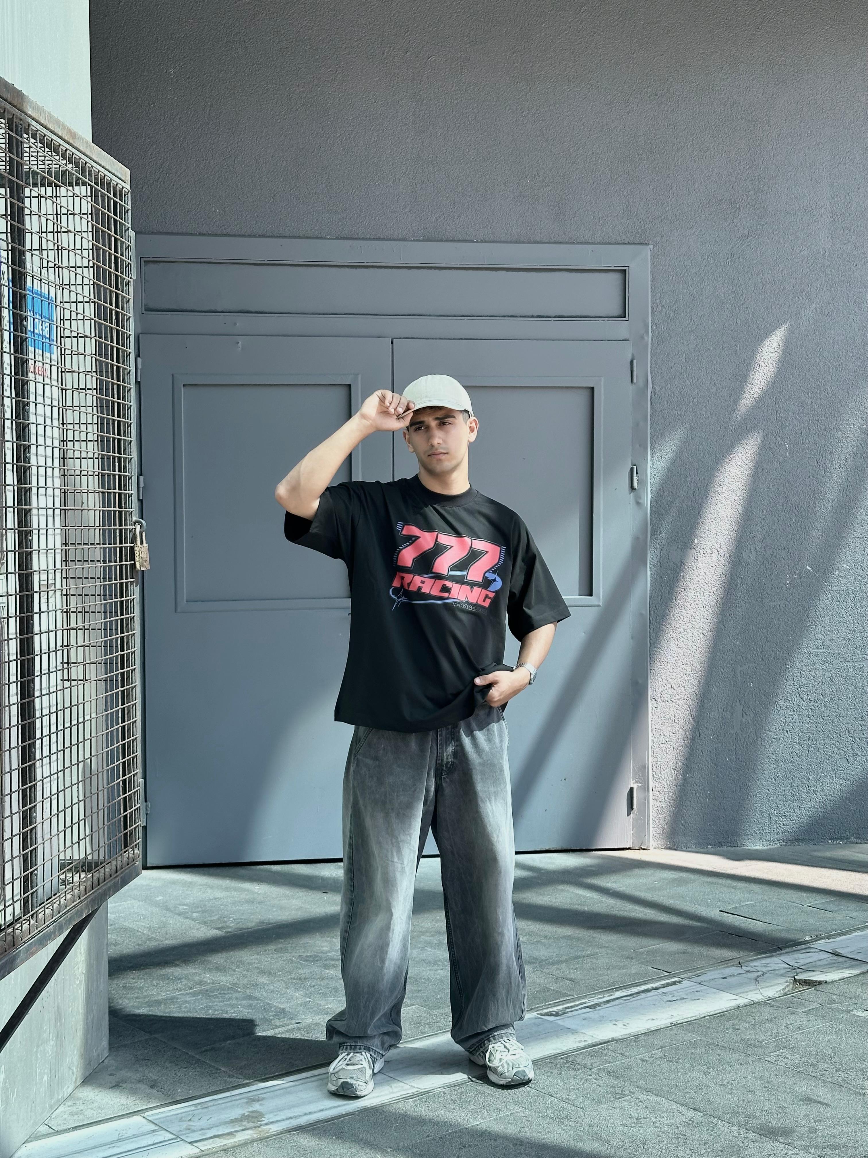 777 Racing Premium Unisex Oversize T-shirt