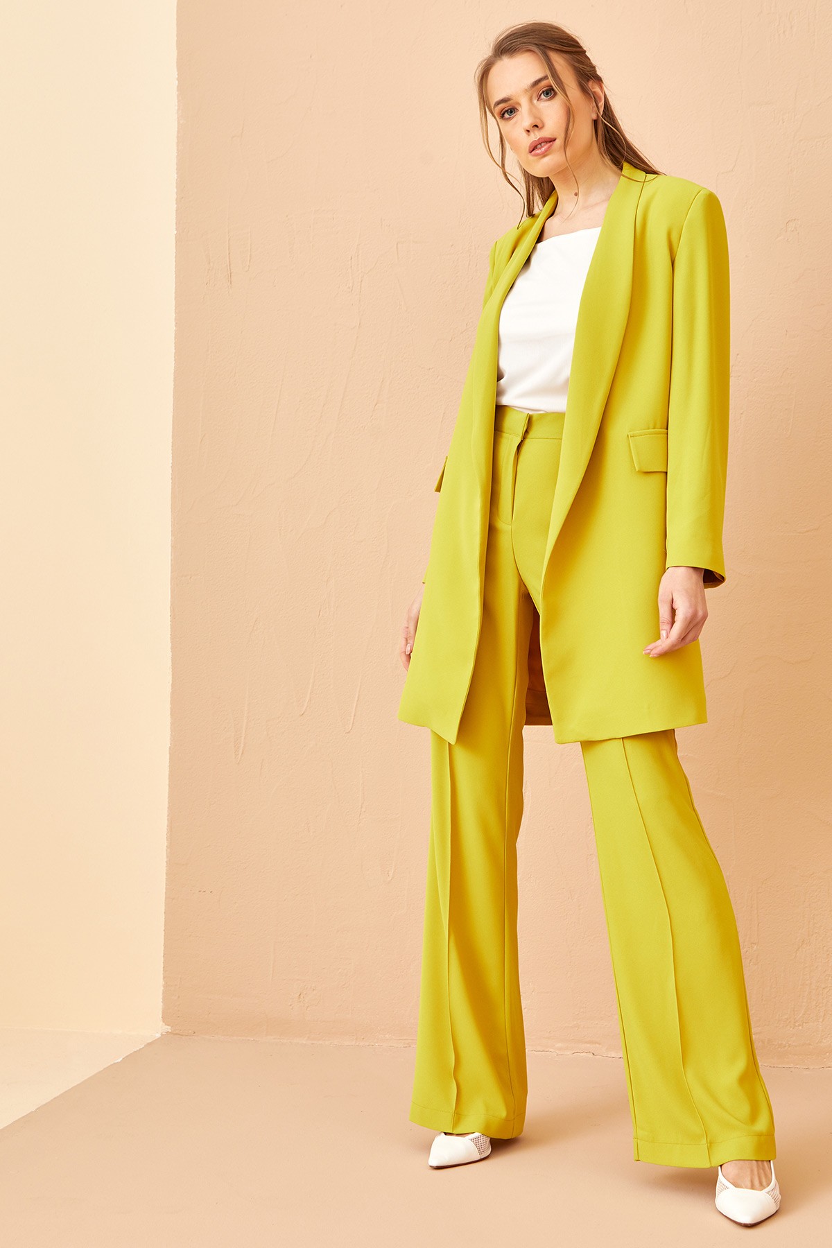 Shawl Collar With Belt Suit Yellow