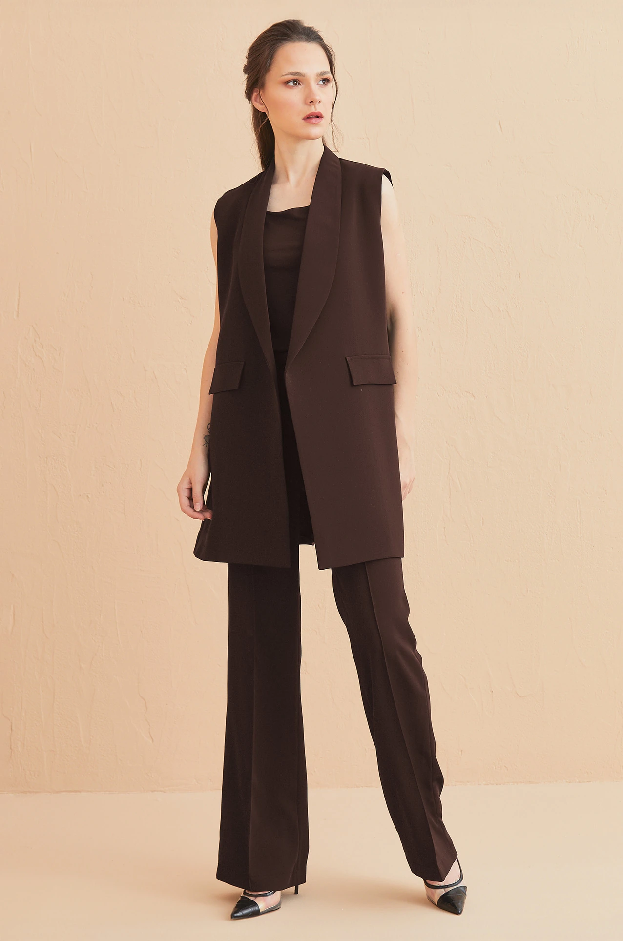 Şal Yaka Kuşaklı Yelek Kahve