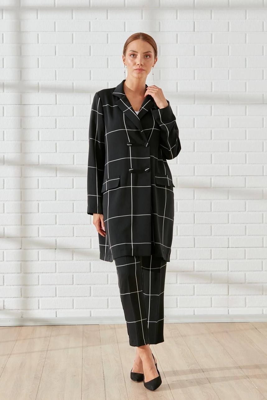 Kruvaze Yaka Çizgili Blazer Takım