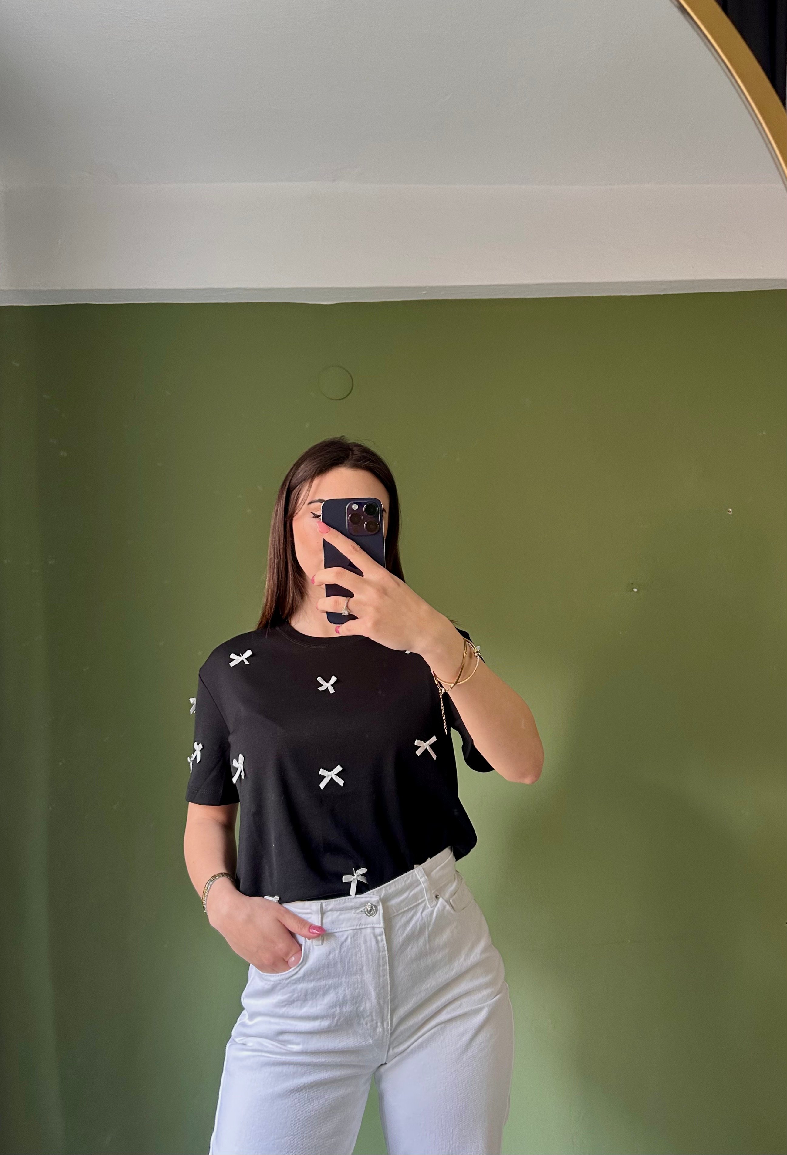 KURDELA DETAY T-SHIRT
