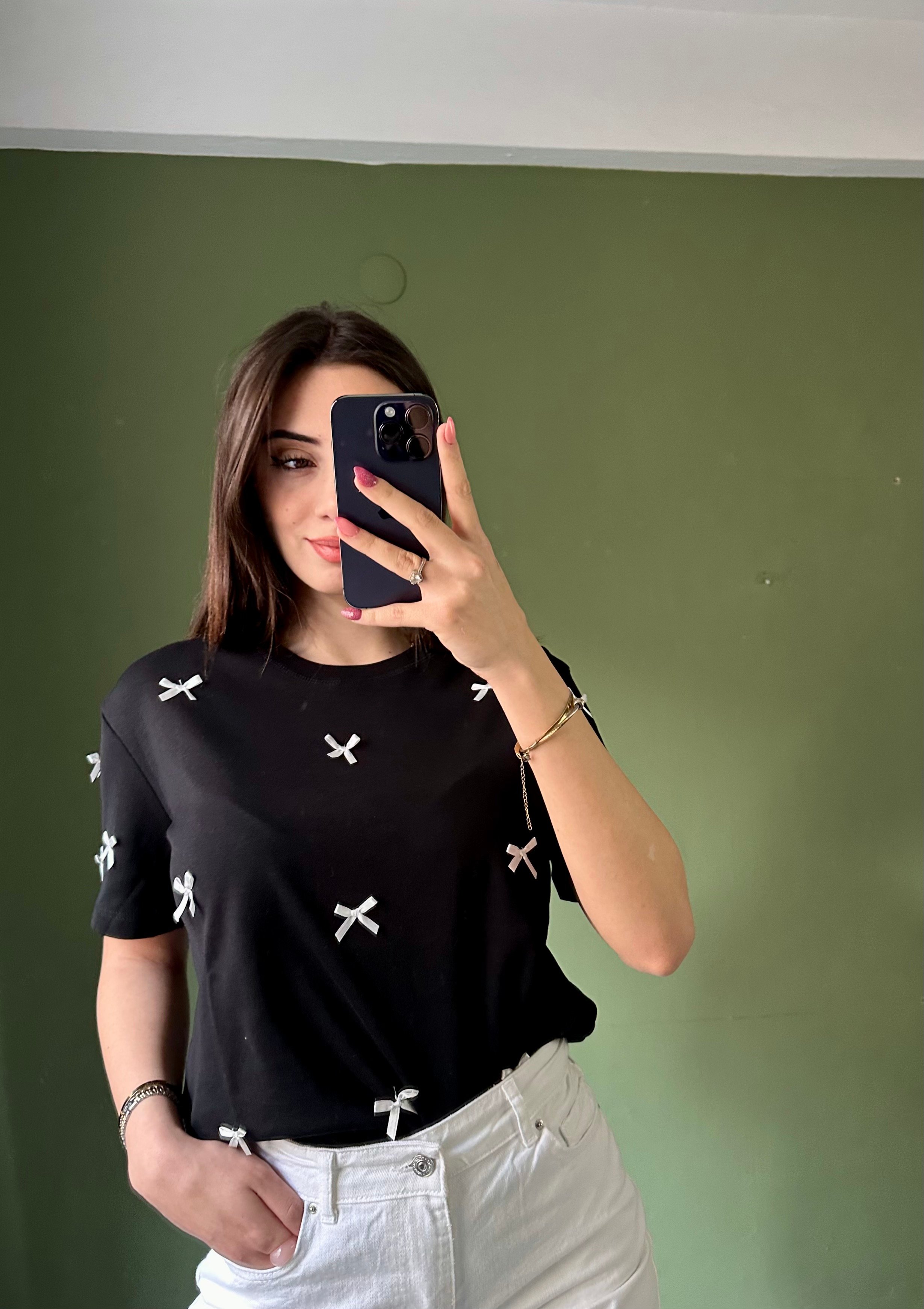 KURDELA DETAY T-SHIRT