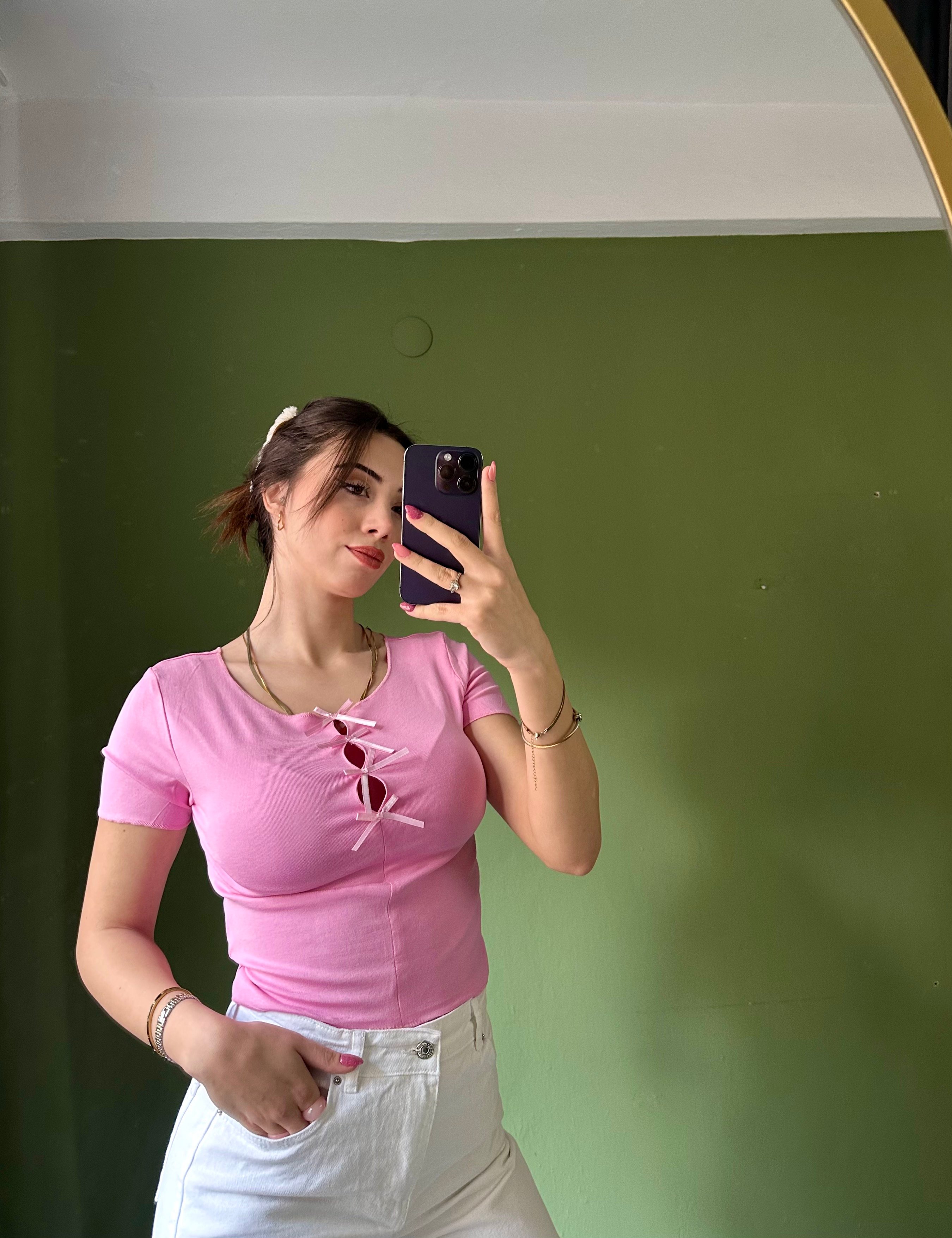 PEMBE FİYONK DETAY BLUZ