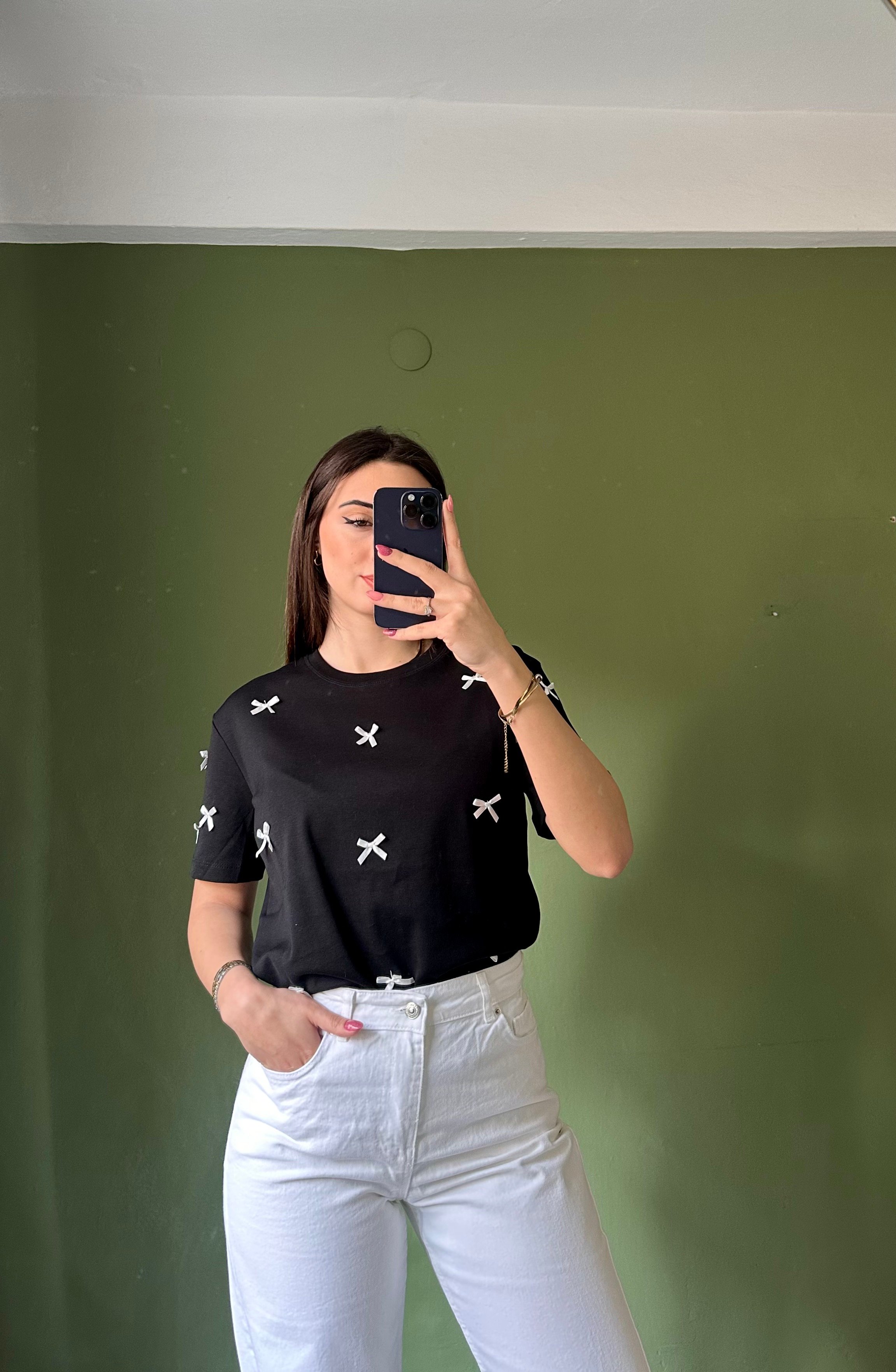 KURDELA DETAY T-SHIRT