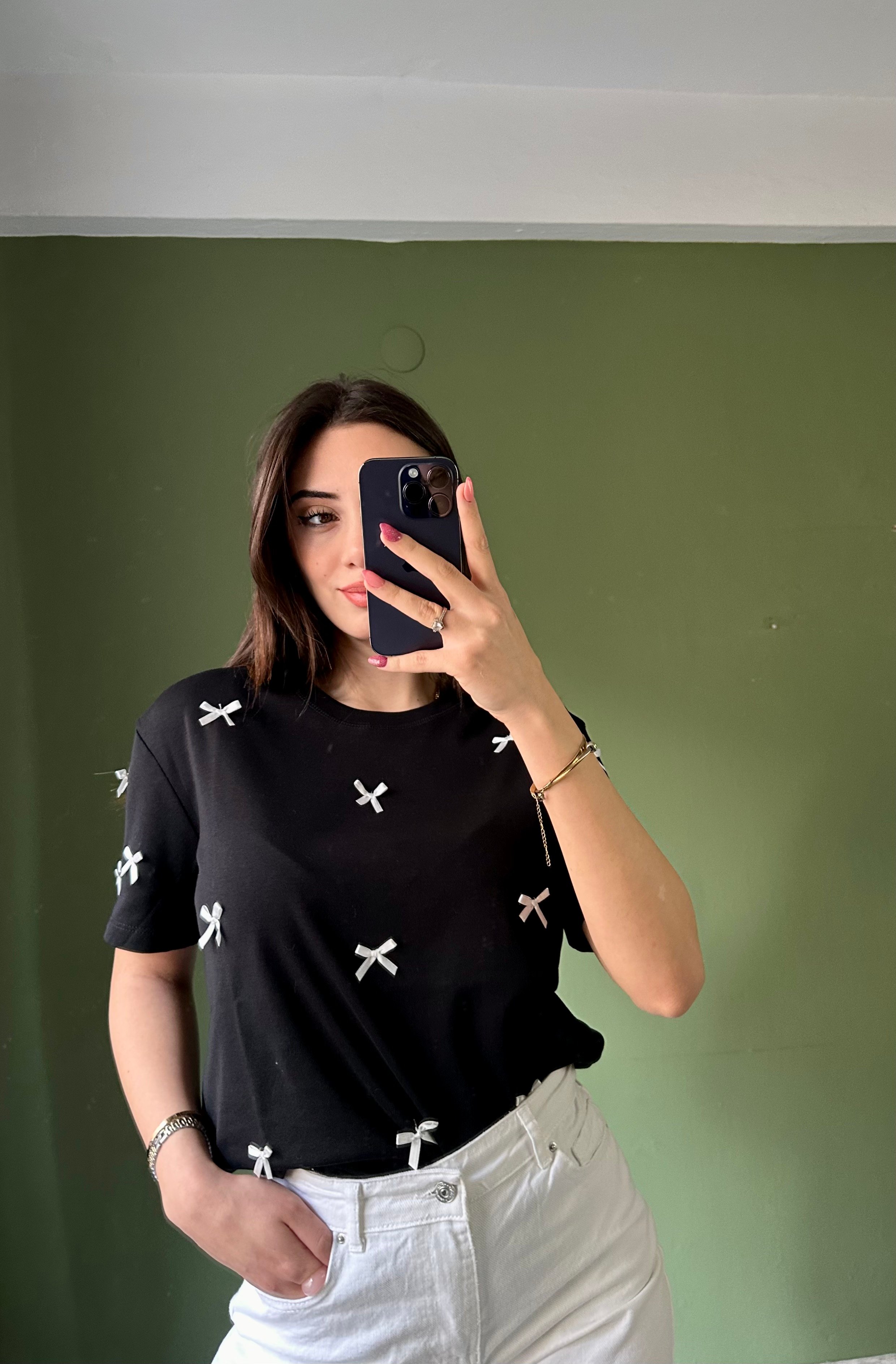 KURDELA DETAY T-SHIRT