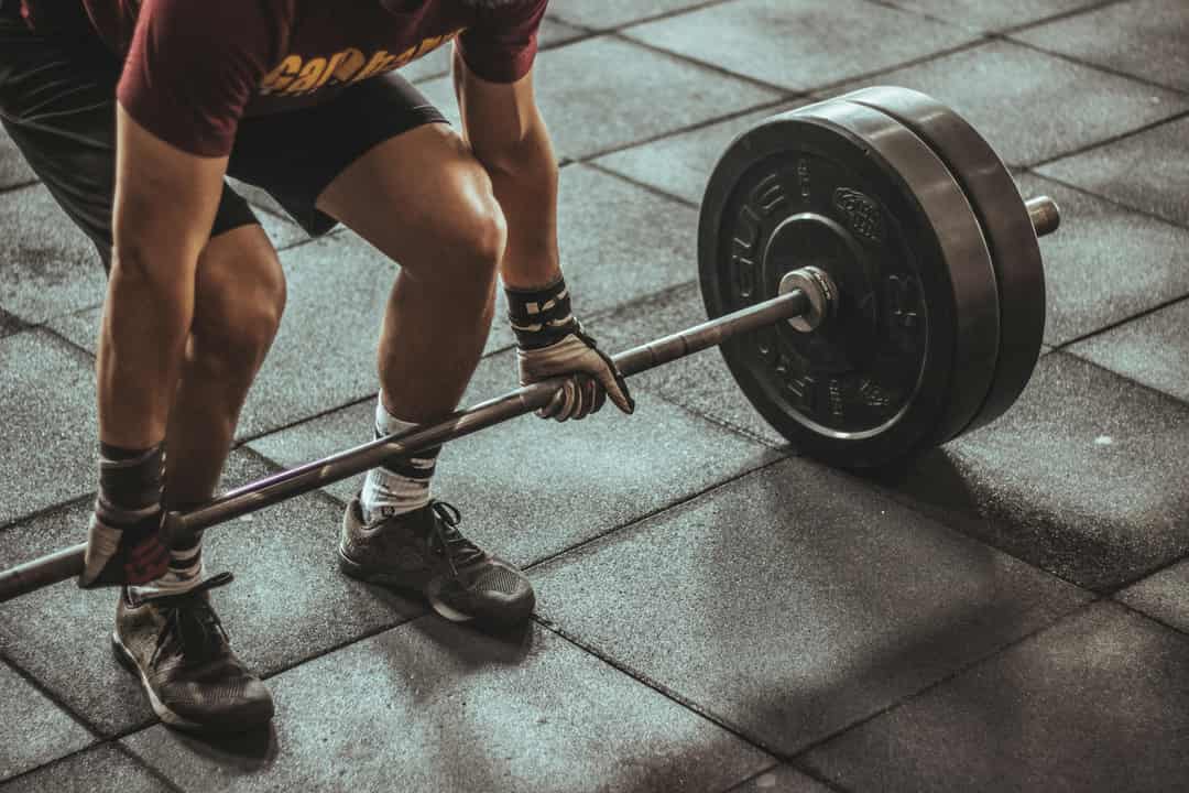 “Sezon öncesi düzenli squat ve lunge, pist performansını gözle görülür şekilde yükseltir.”