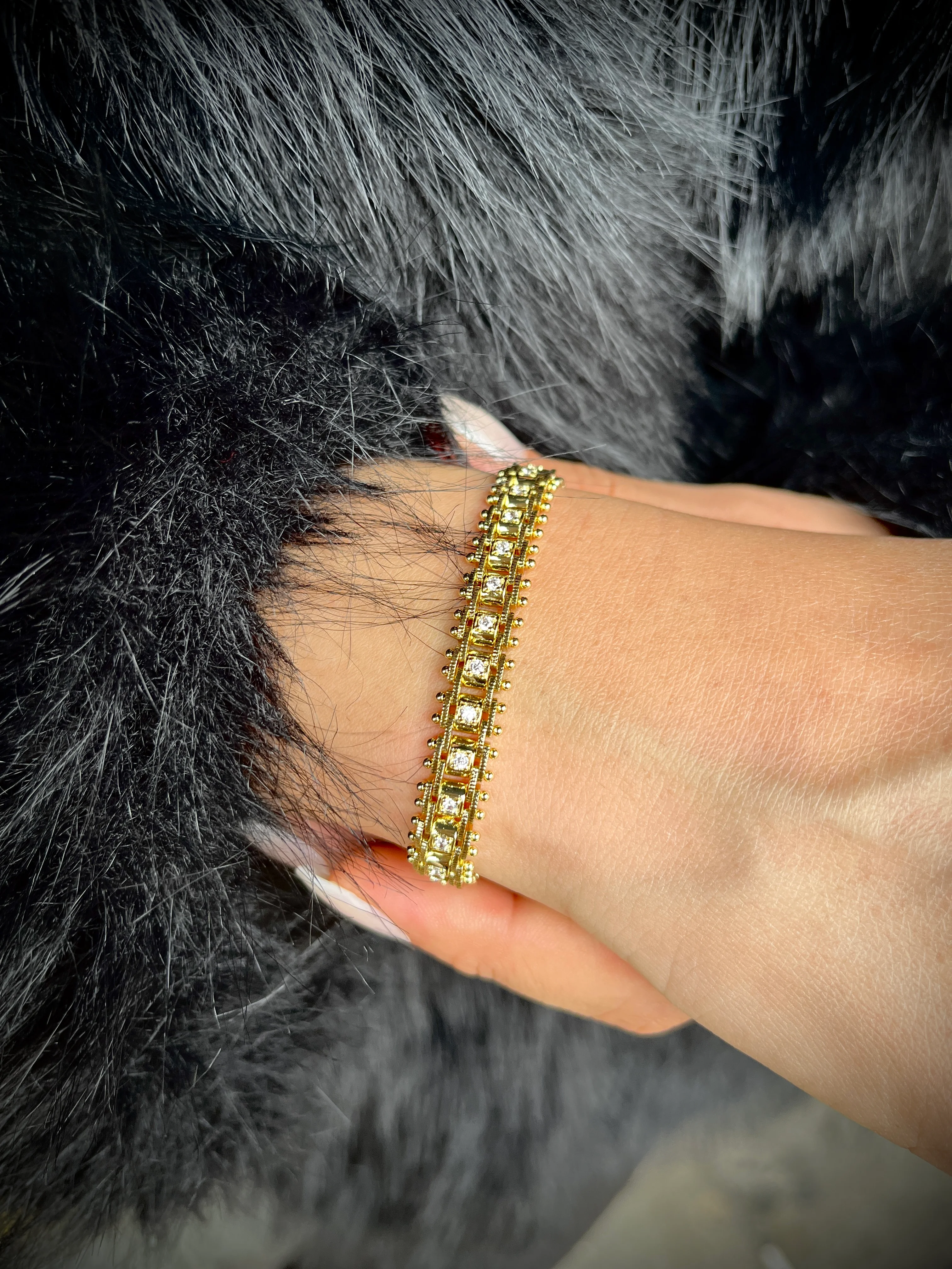 Bileklik (Model 347)