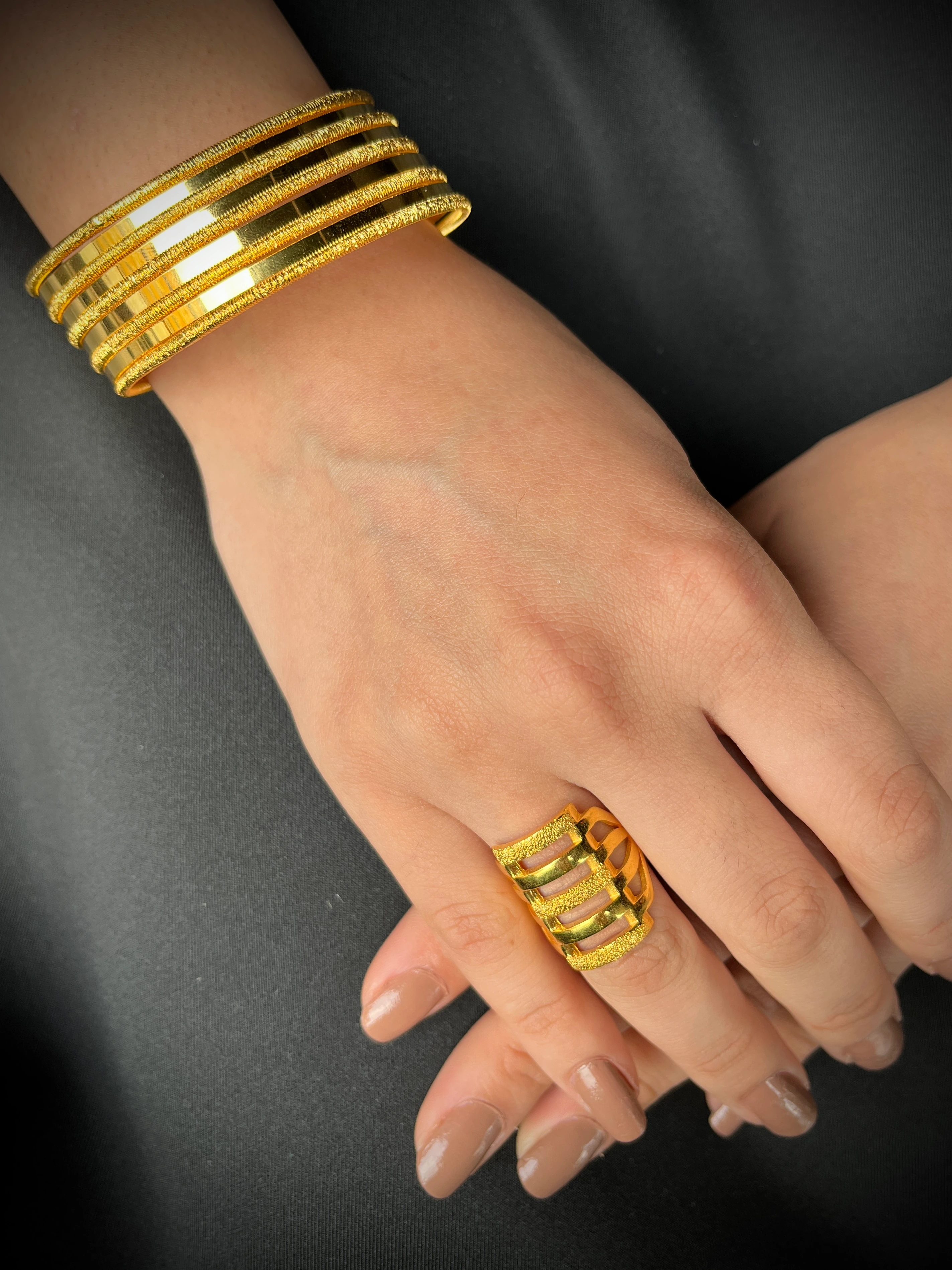 Simli Ajda 5 - Kibrit Çöpü 4 Bilezik ve Kaburga Yüzük 22 Ayar Altın Kaplama 