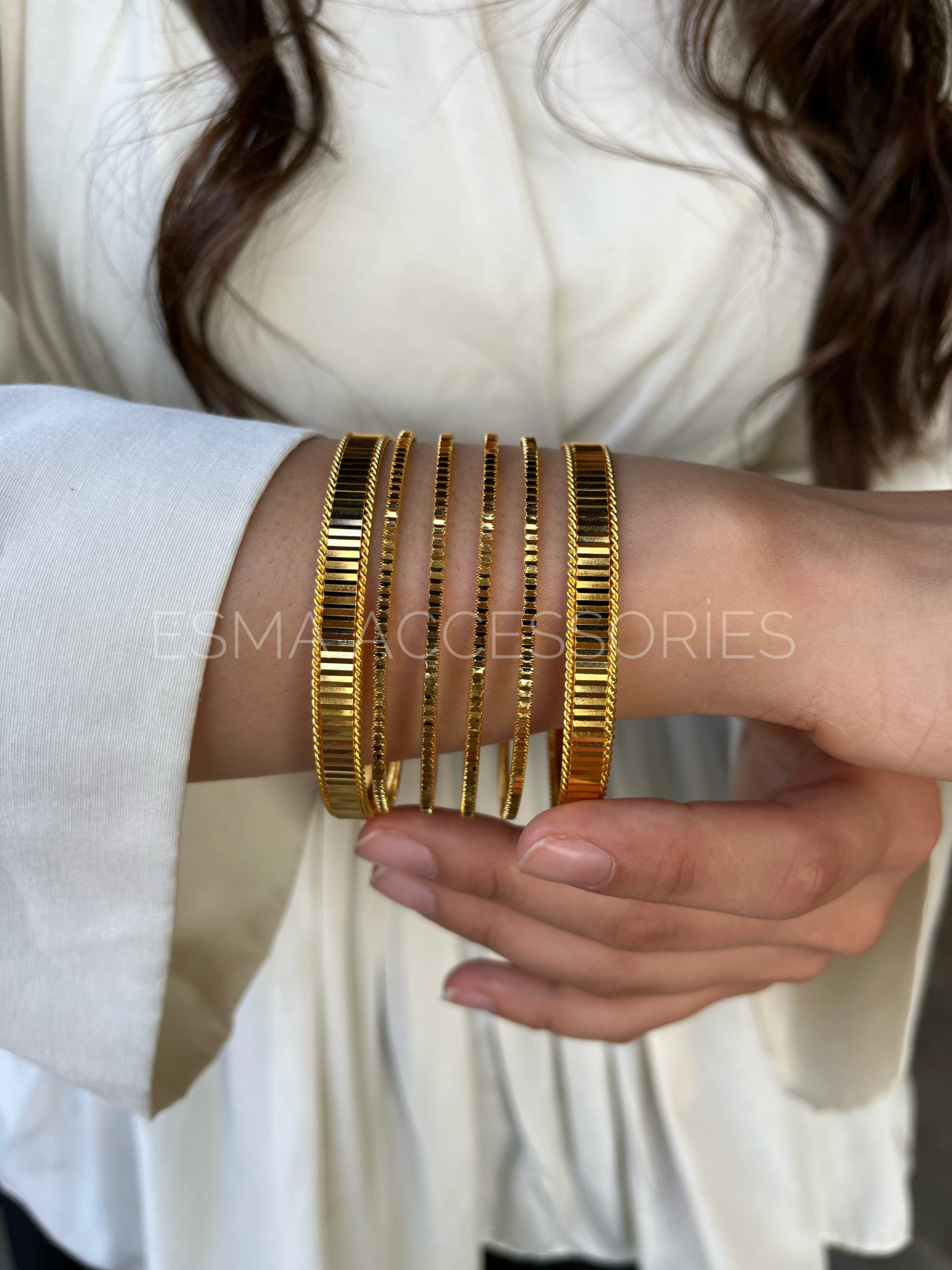 Aynalı Sazan ve Kalem Ajda