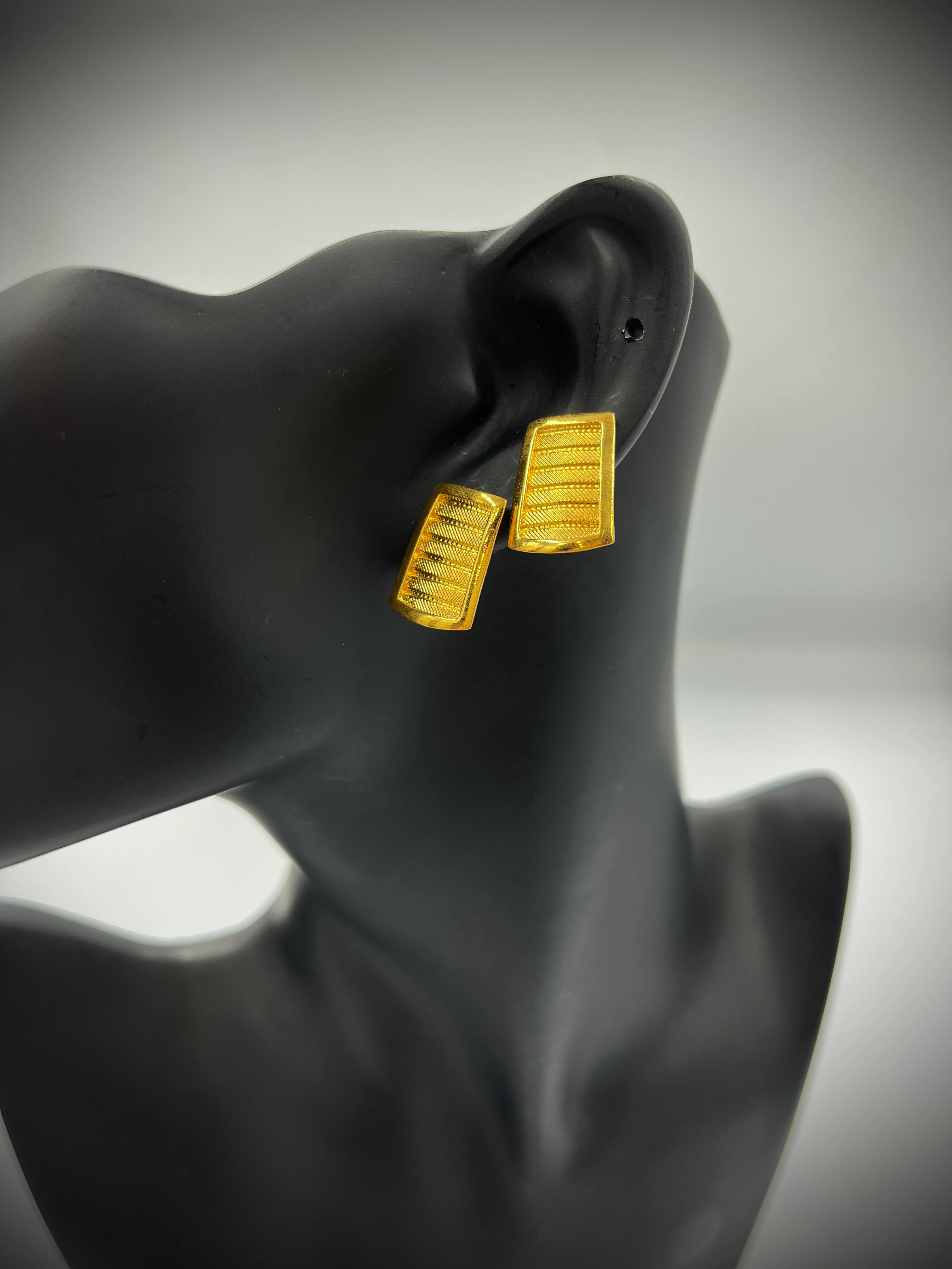 Sade Trabzon Hasır Küpe