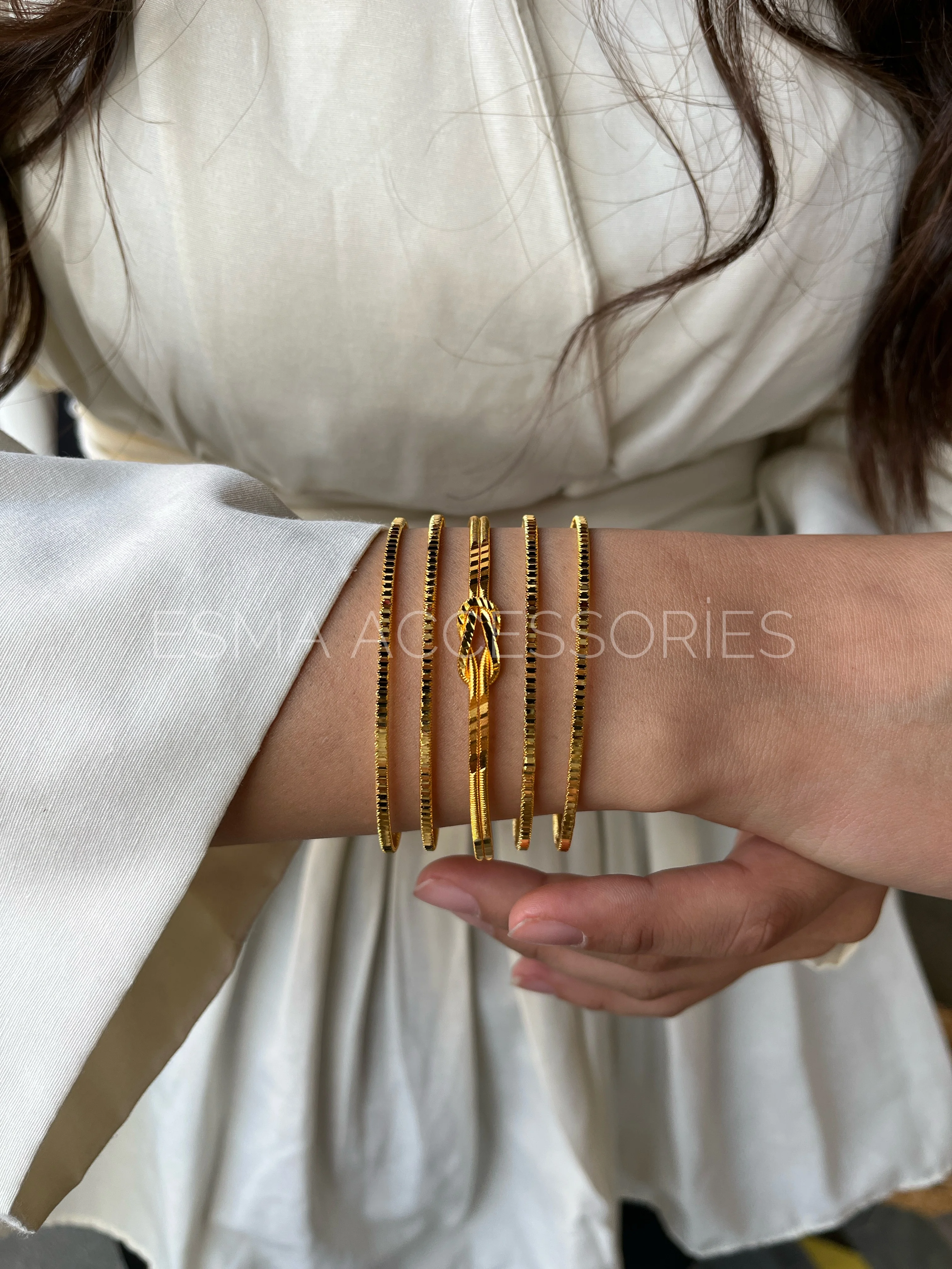 Müjde Aşk Düğüm ve Kalem Ajda