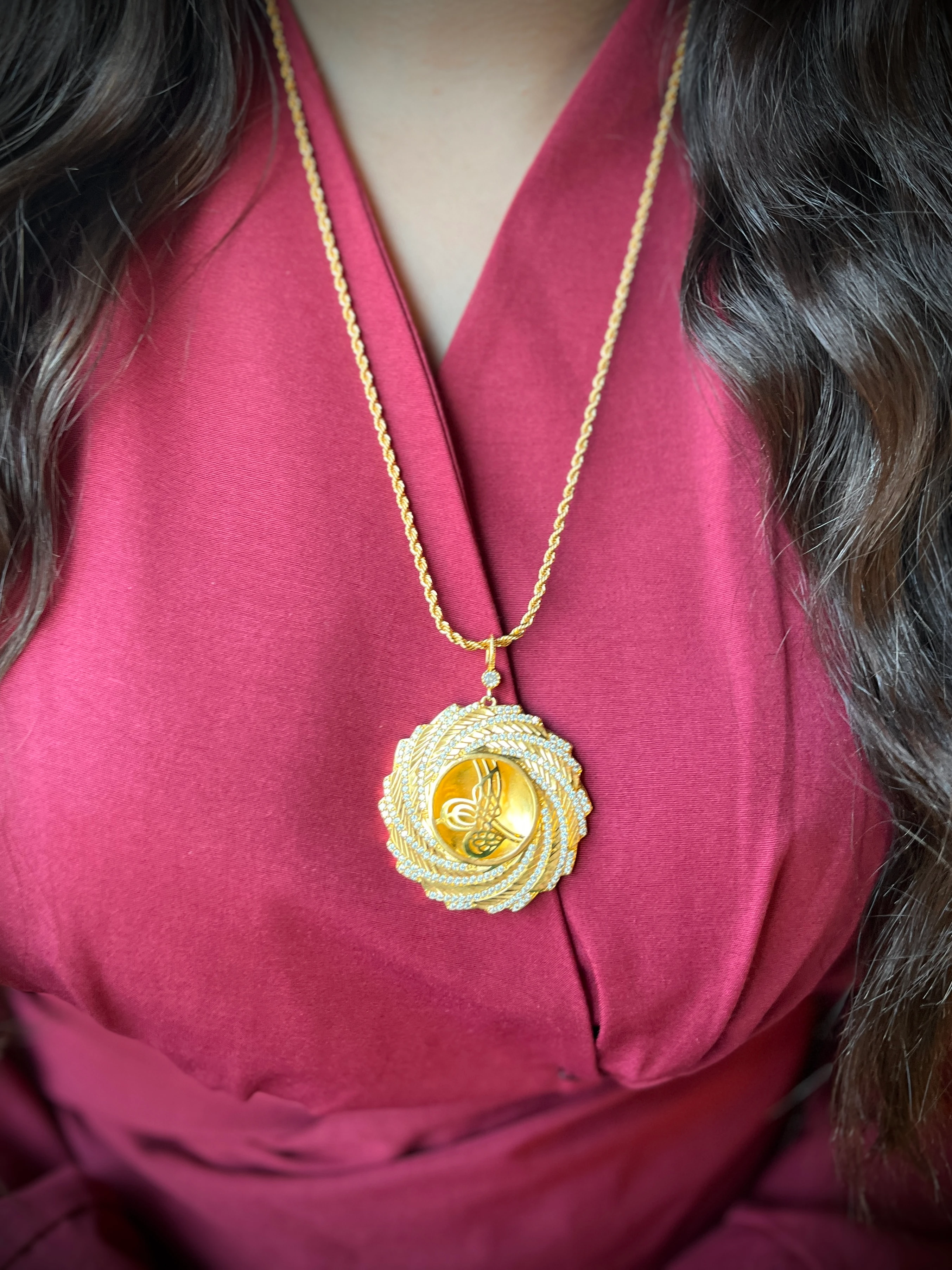 Burgu Zincir ve Güneş Tuğralı Kolye Ucu 22 Ayar Altın Kaplama