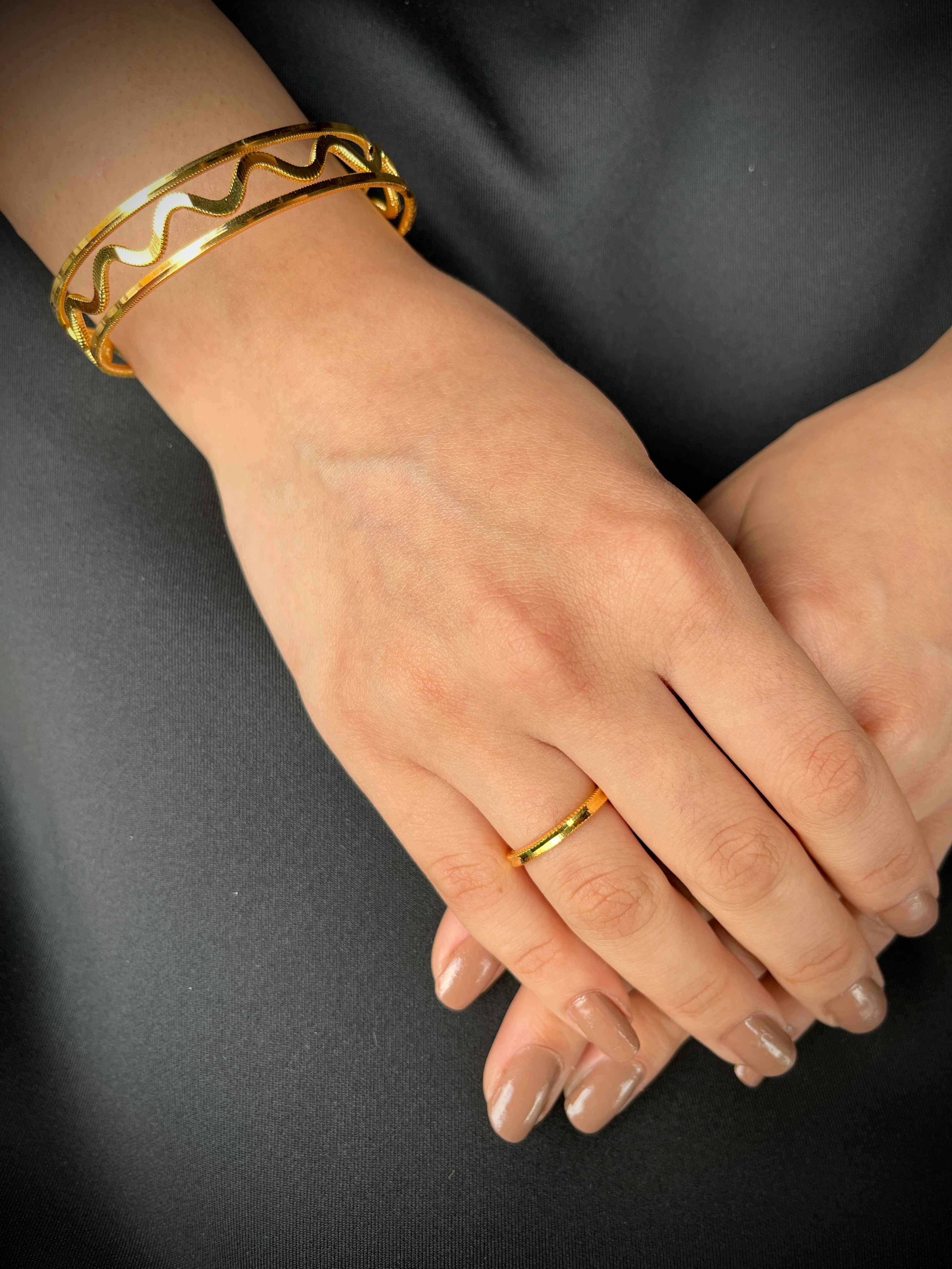 Oluklu Ajda İnce - Sade Zikzak ve Ajda Yüzük Kombin