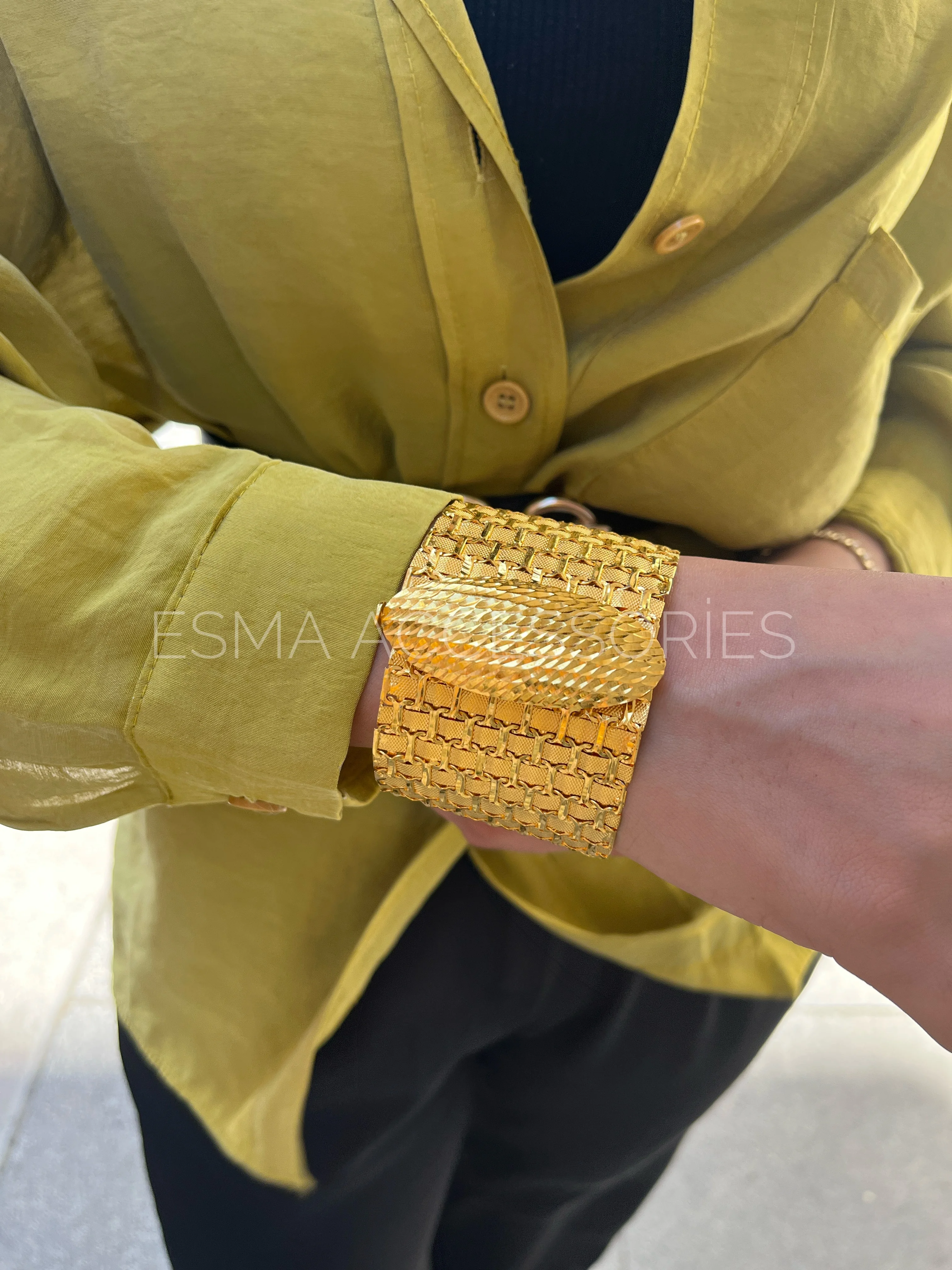 7 Sıralı Hasır Kelepçe 22 Ayar Altın Kaplama