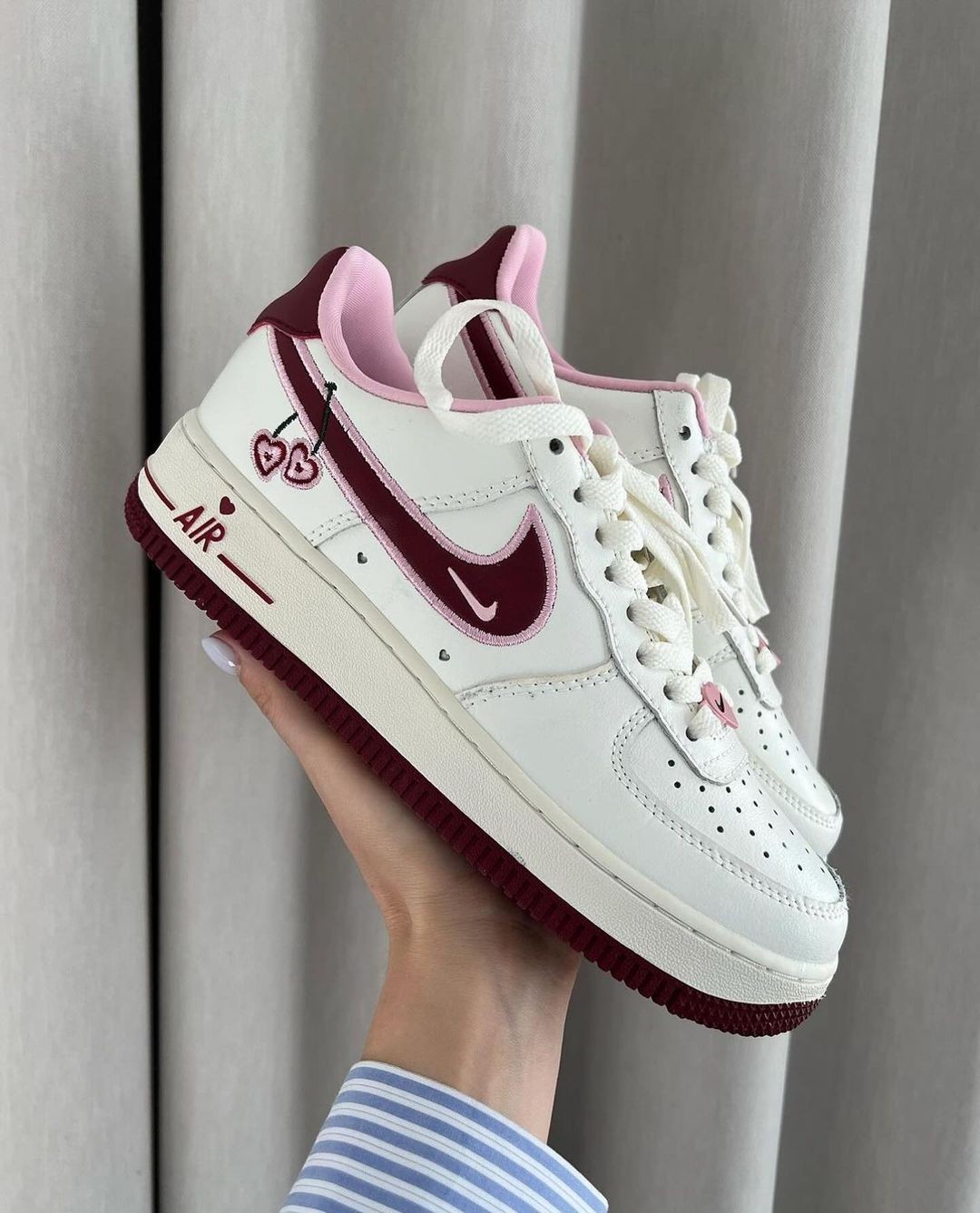 Nike Air Force 1 Valentine's Day Beyaz