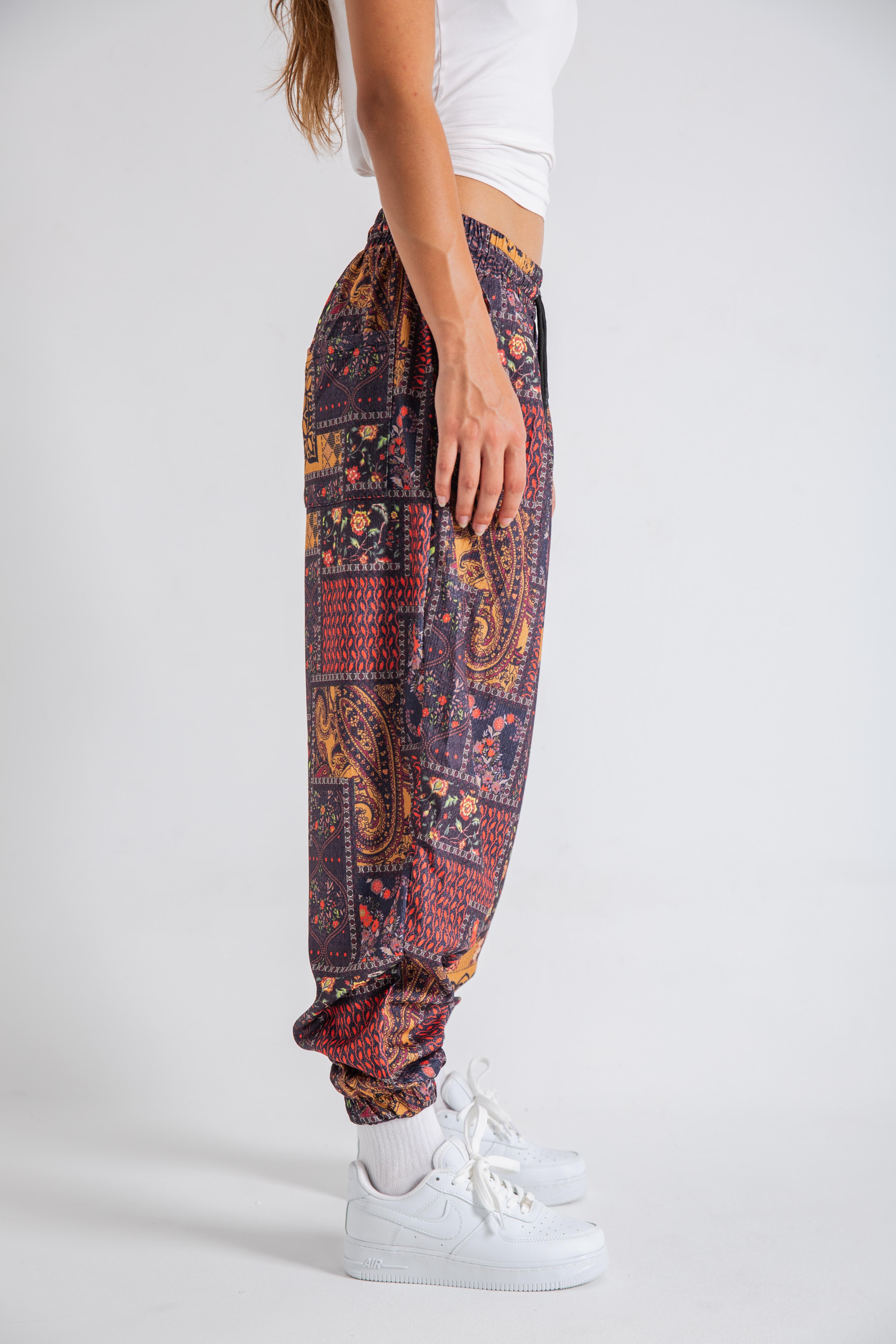 Kadın Ethnic Patterned Pileli Eşofman Altı