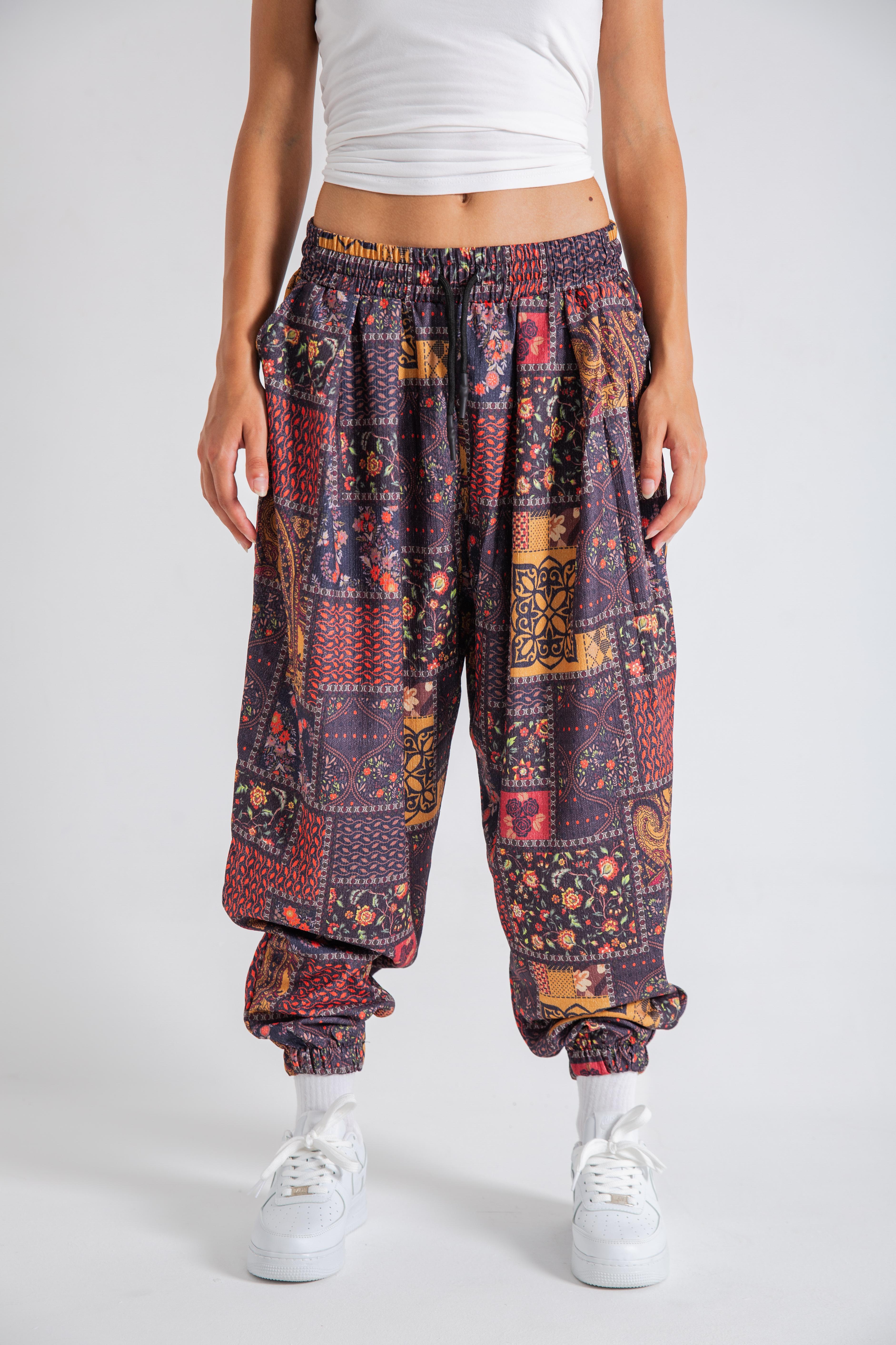 Kadın Ethnic Patterned Pileli Eşofman Altı