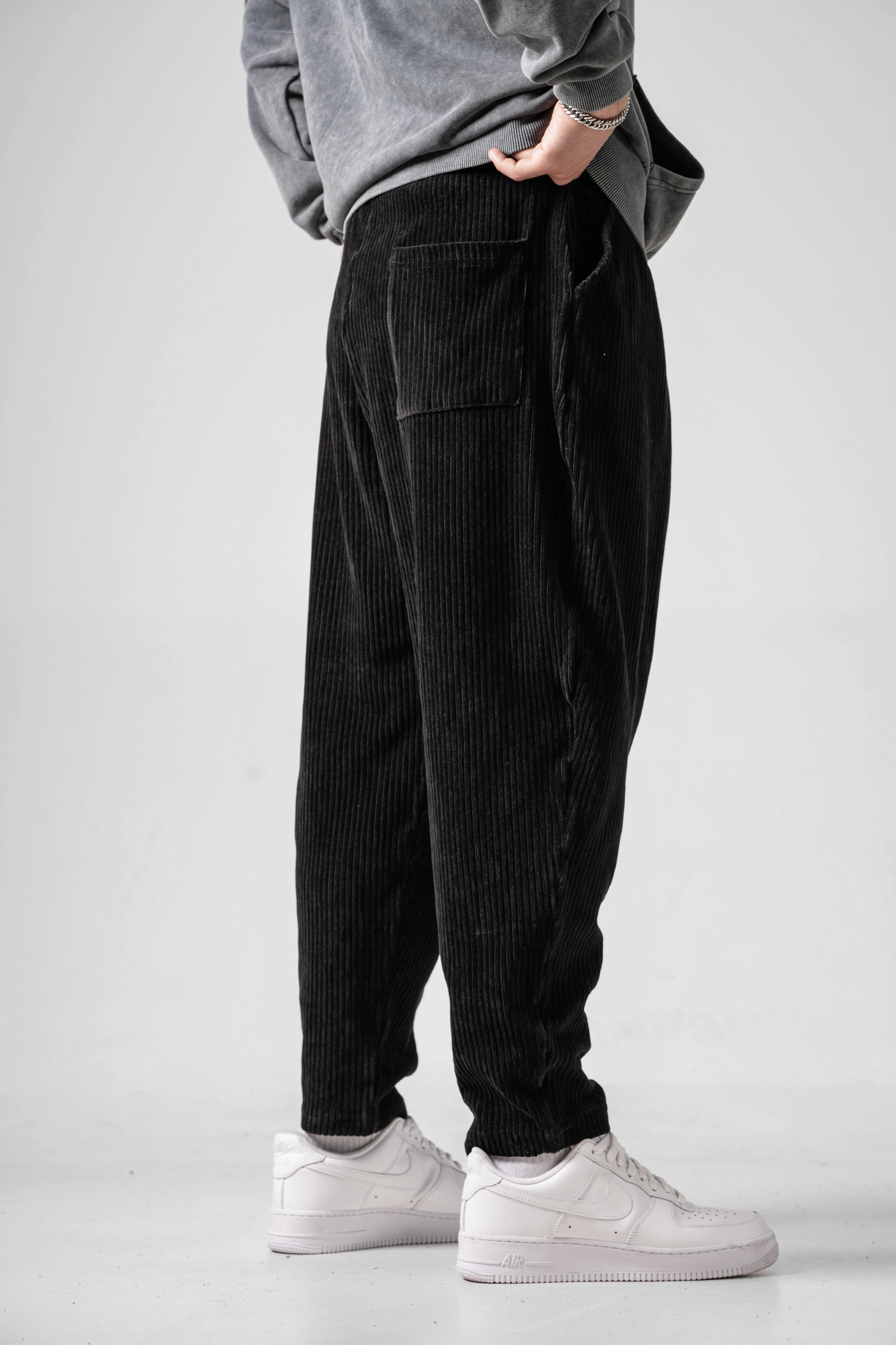 Erkek Siyah Kadife Pileli Yarım Şalvar (SS26)