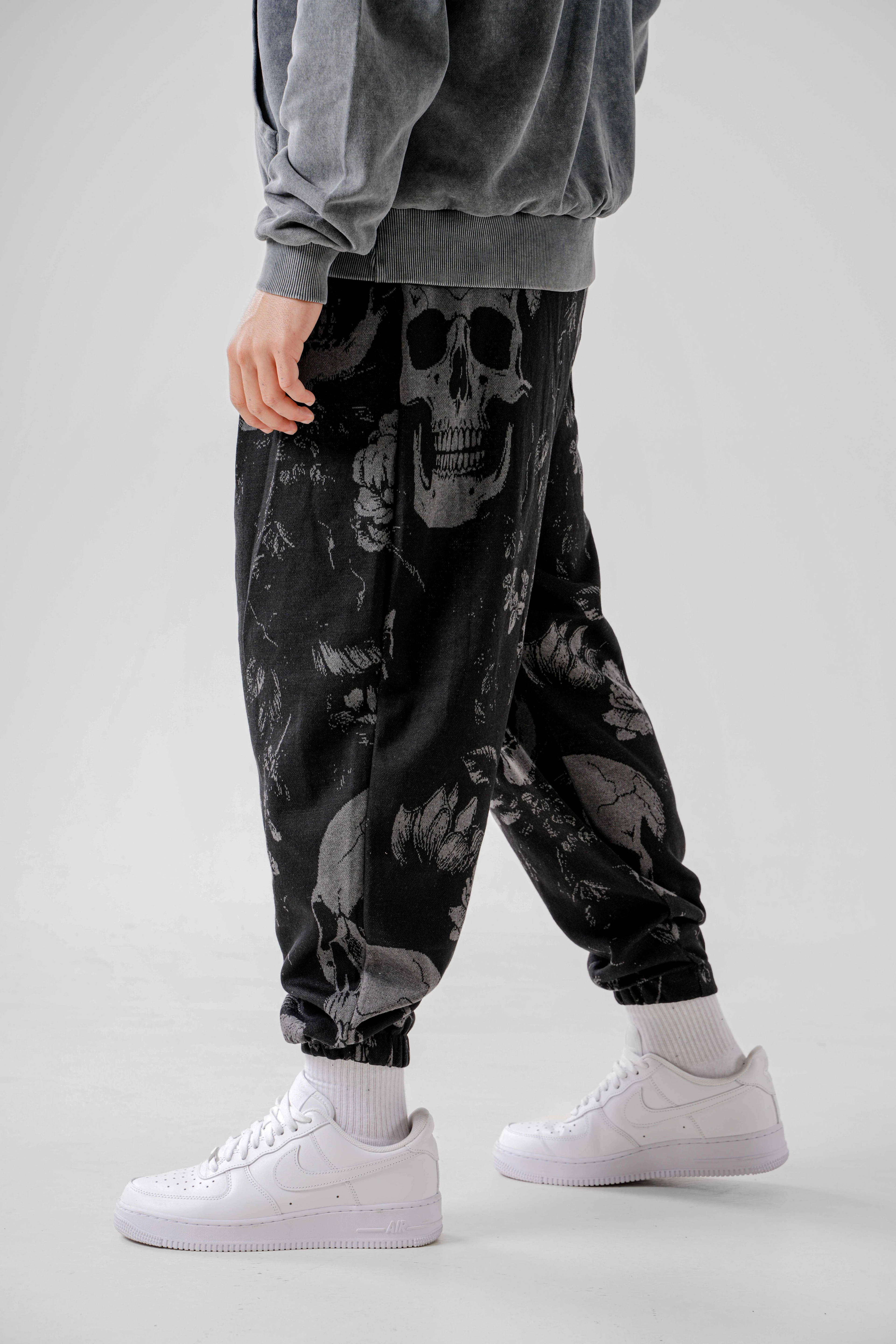 Erkek Soft Big Skull Pileli Yarım Şalvar (SS26)