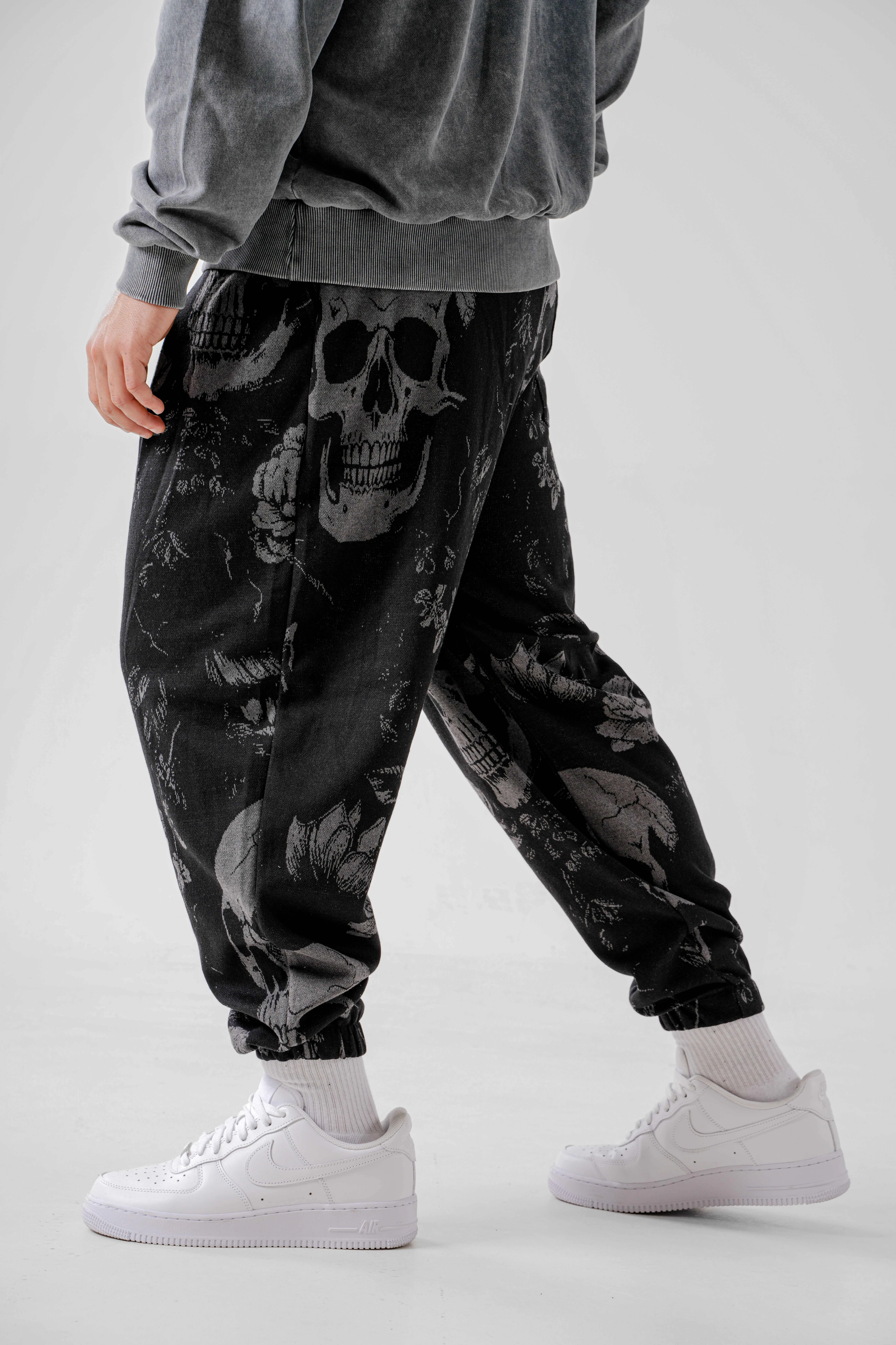 Erkek Soft Big Skull Pileli Yarım Şalvar (SS26)