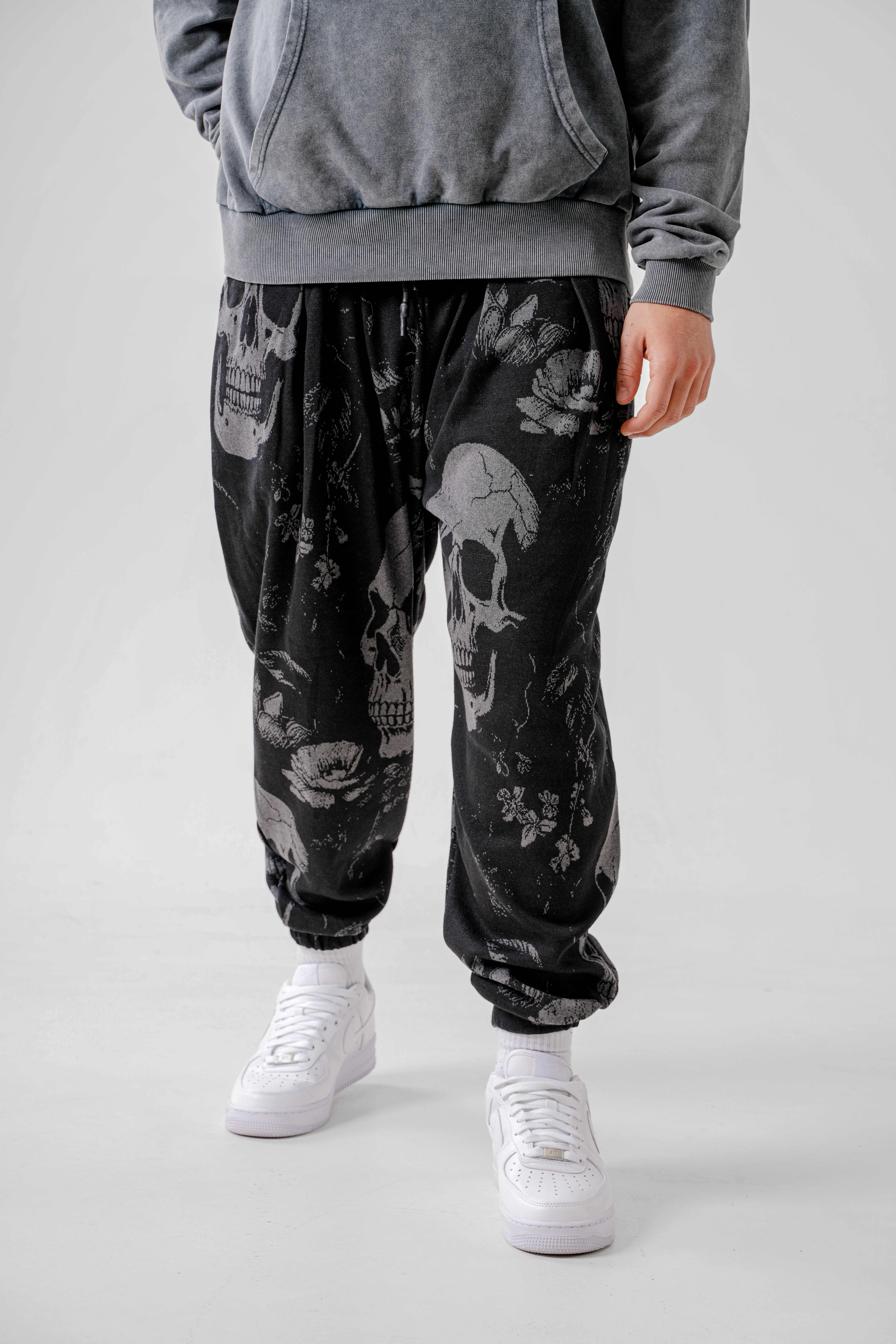 Erkek Soft Big Skull Pileli Yarım Şalvar (SS26)