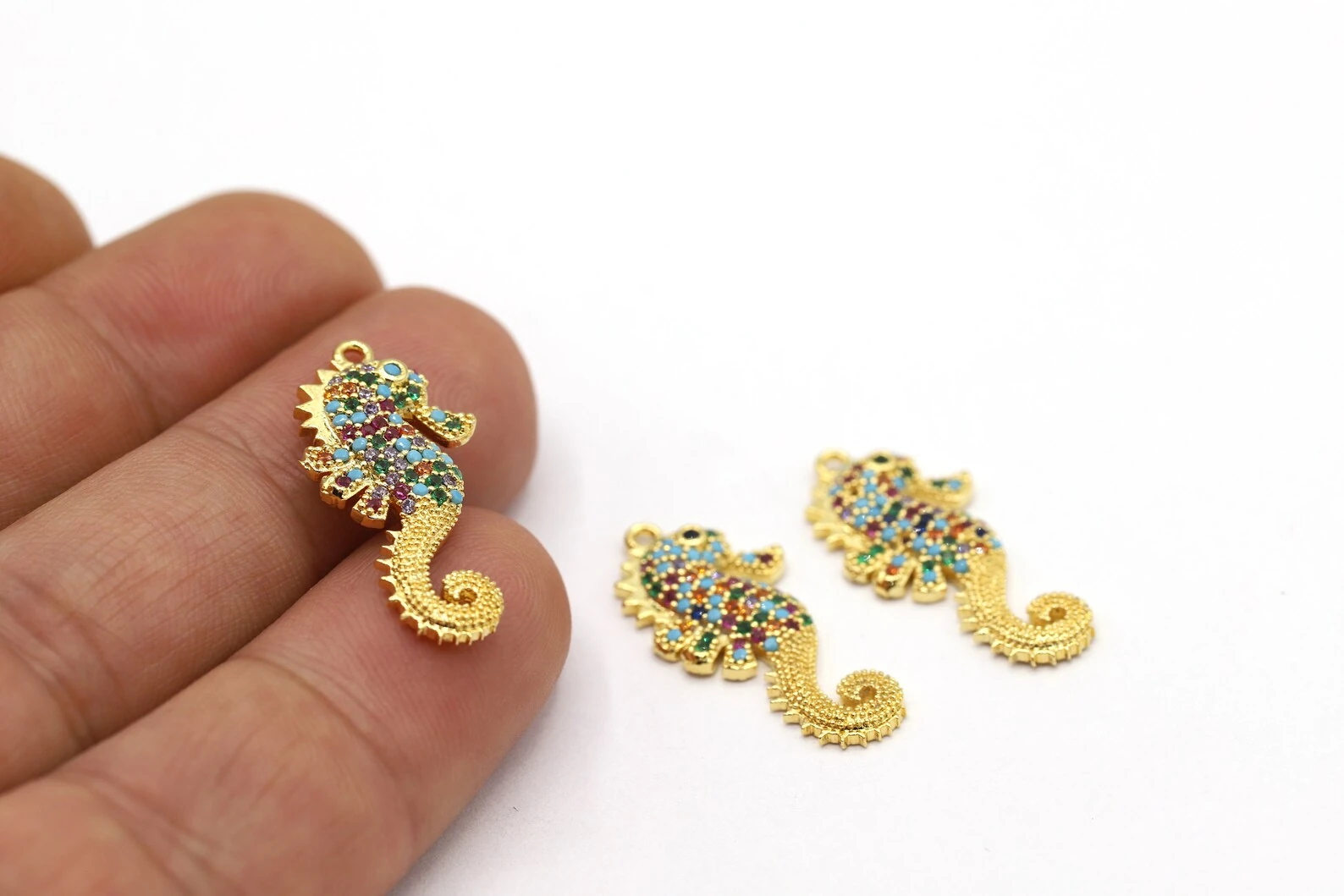 Zirkon Taşlı Deniz Atı