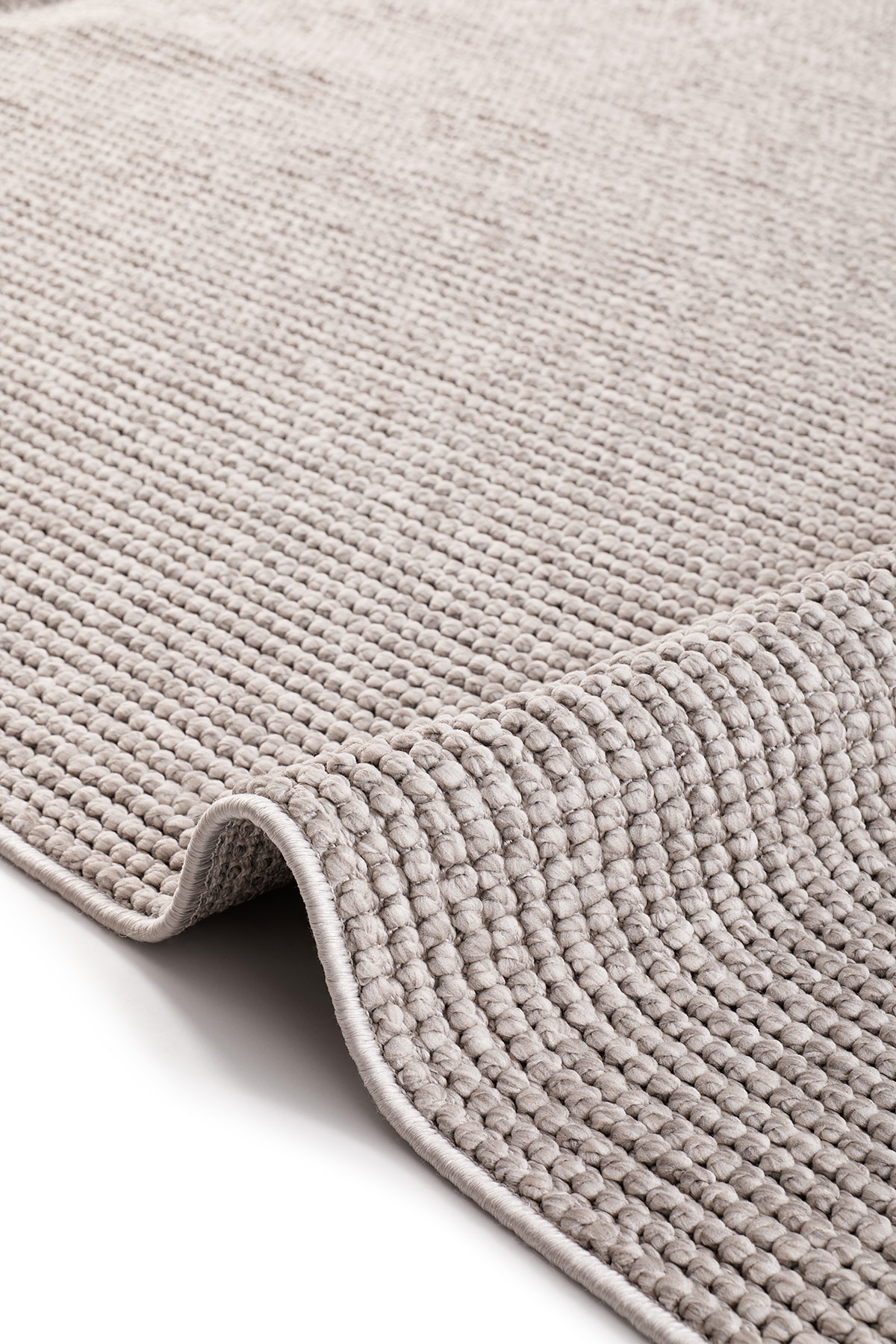 AYTEO HALI DELHİ 3008 GRİ Yumuşak Ve Parlak Tuşeli Modern Kesme Halı