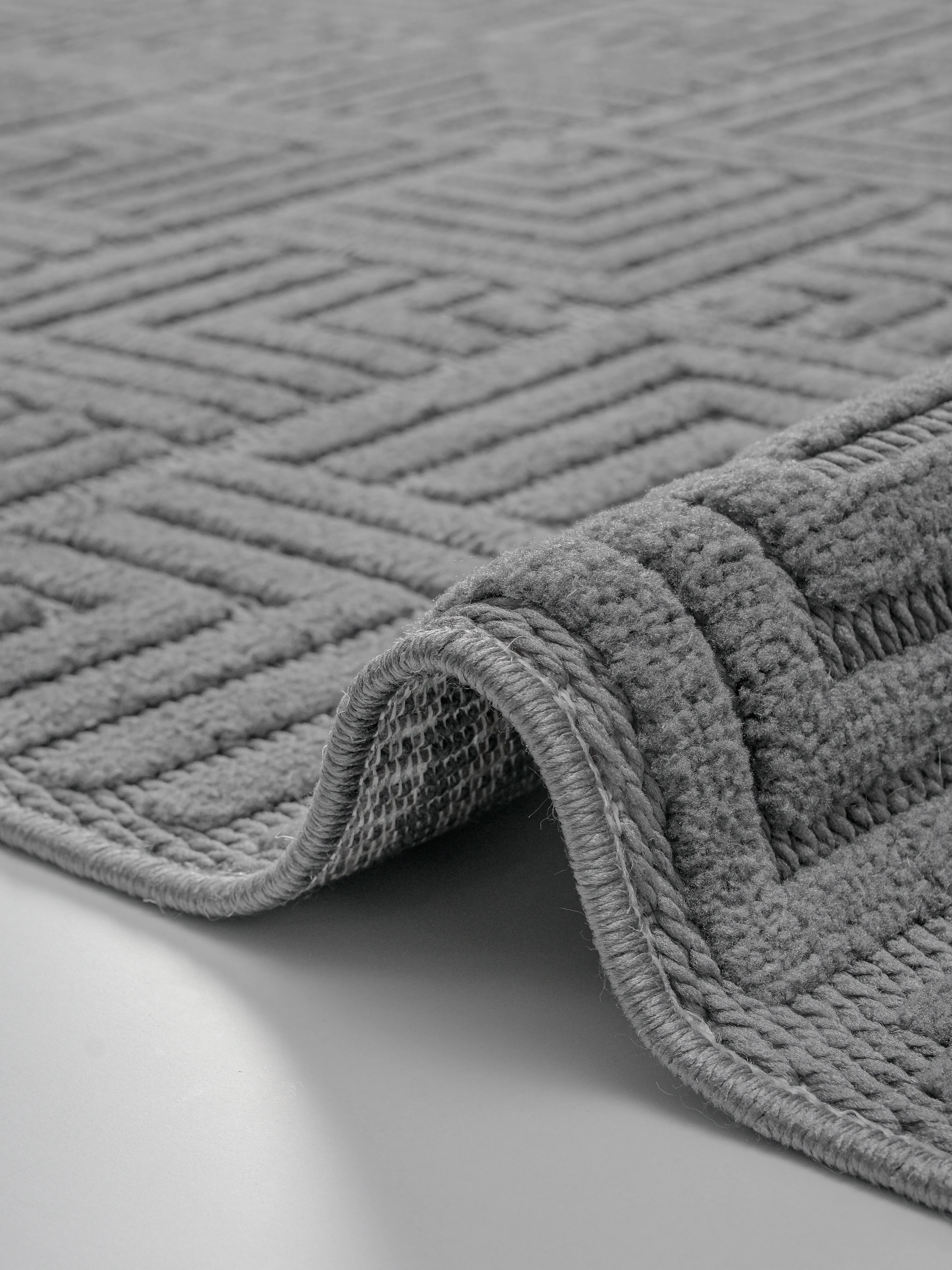 Ayteo Halı Moda 1062 Antrasit Sade ve Zarif İskandinav Halı