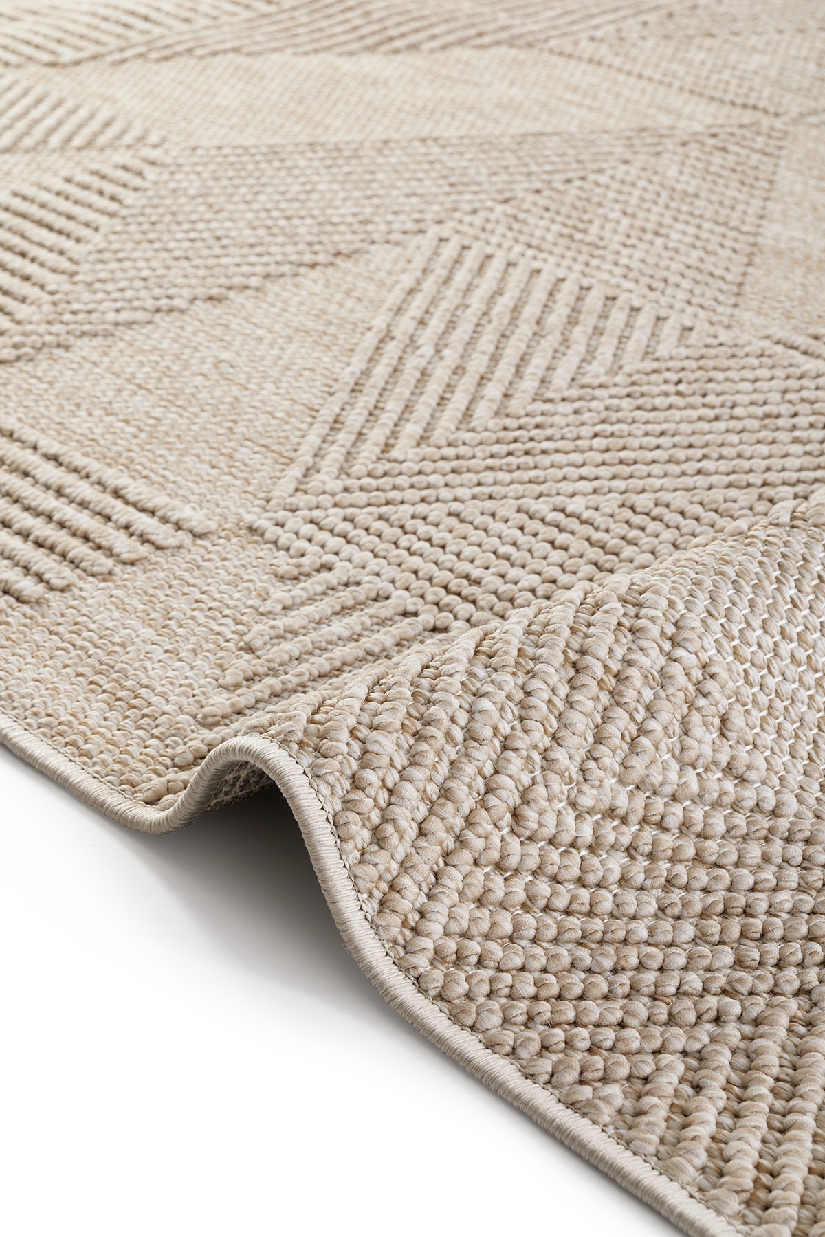 Ayteo Halı Delhi 3007 BEJ Yumuşak Ve Parlak Tuşeli Modern Kesme Halı