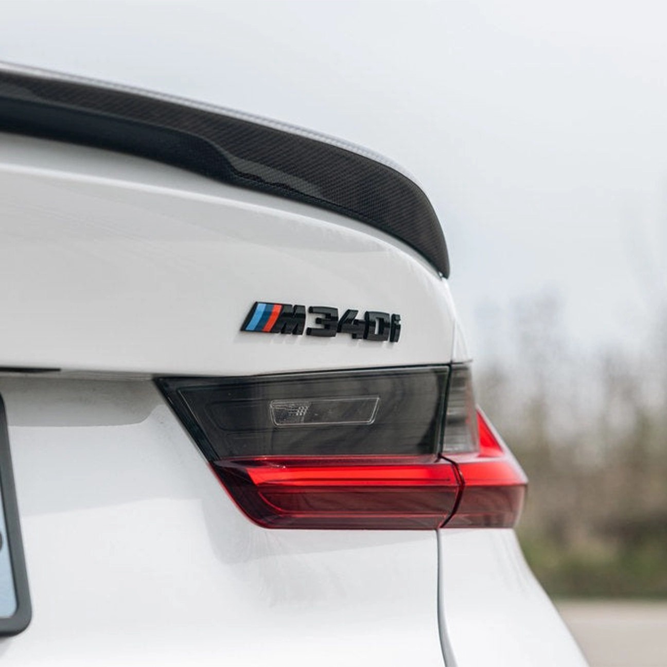 Bmw M Serisi- 3-4-5 Serileri Mat Siyah & Krom Bagaj Yazısı