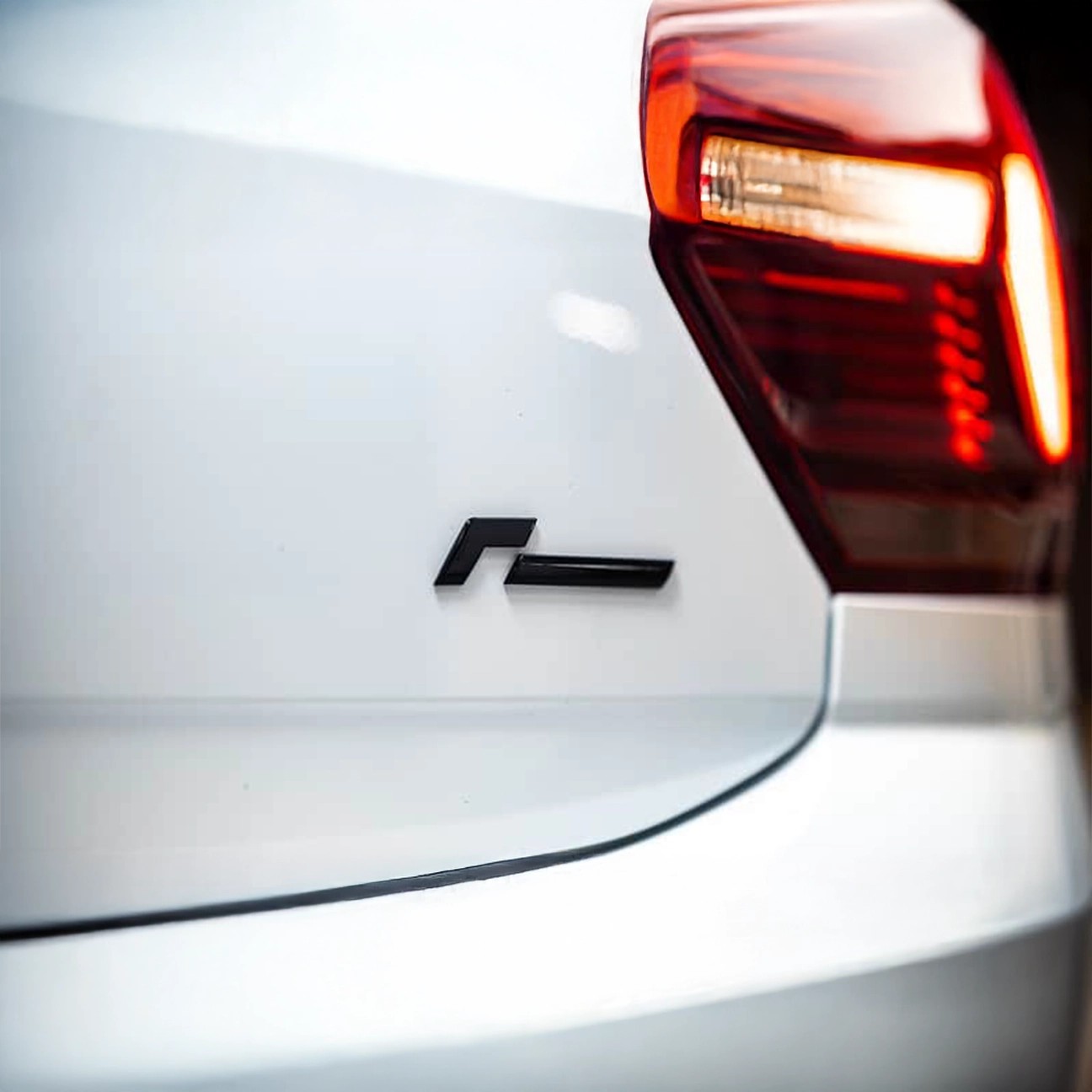 RacingLine Logo - Parlak Siyah